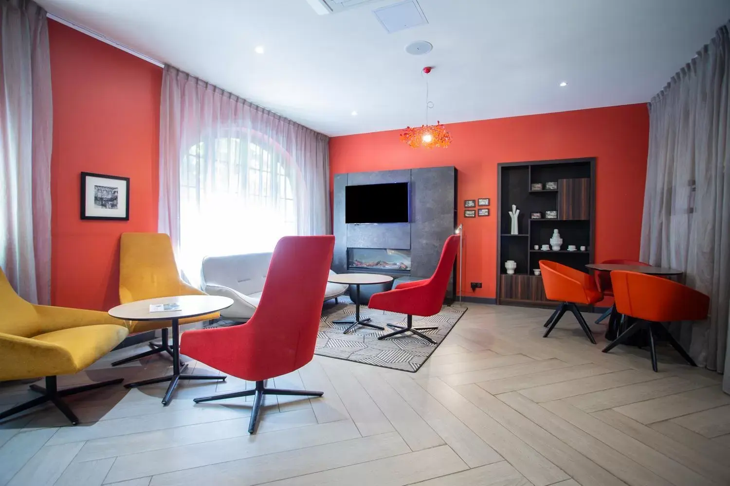 Communal lounge/ TV room, Seating Area in Mercure Paris Ouest Saint Germain