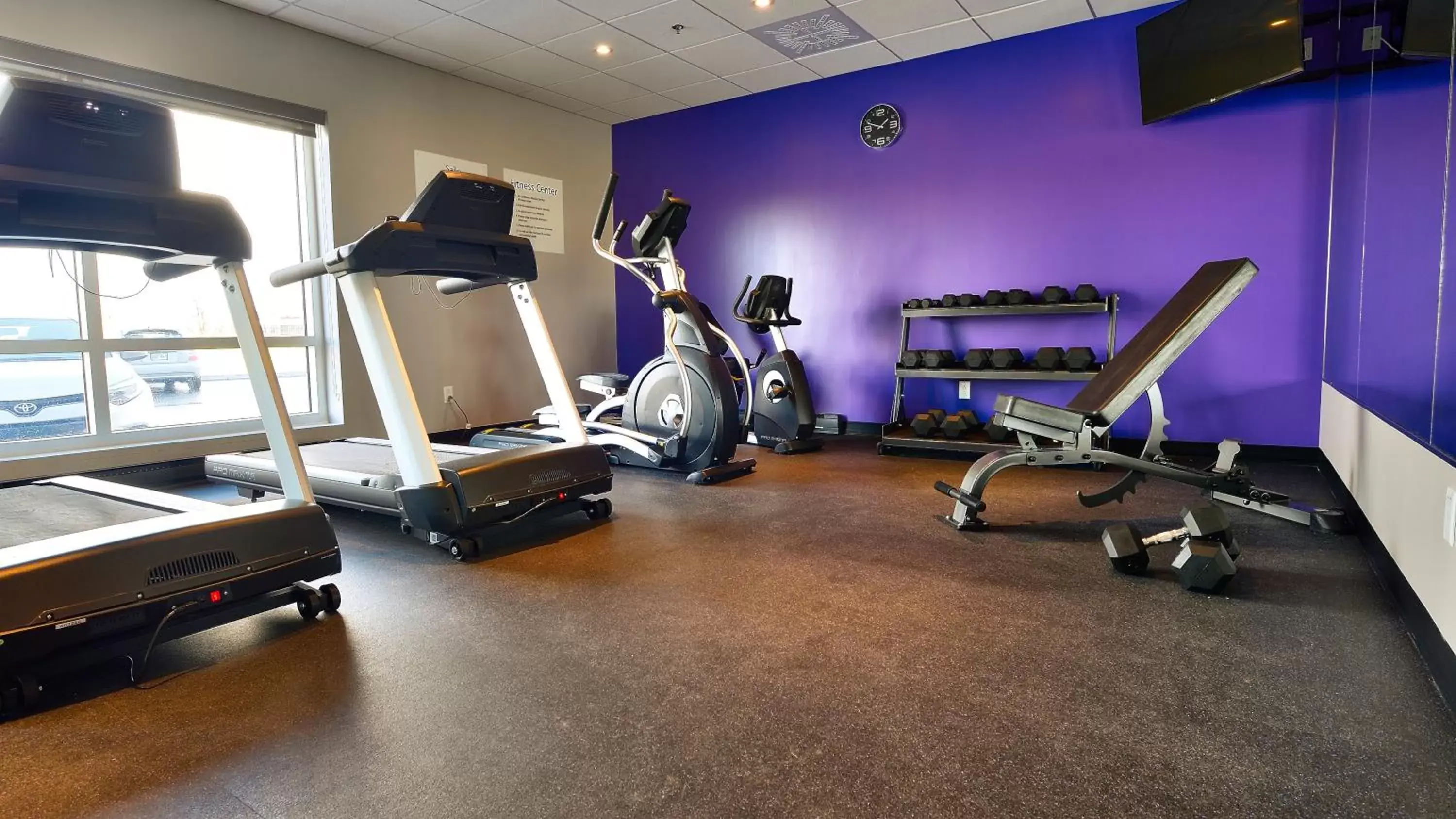 Fitness centre/facilities, Fitness Center/Facilities in Holiday Inn Express & Suites Vaudreuil-Dorion, an IHG Hotel