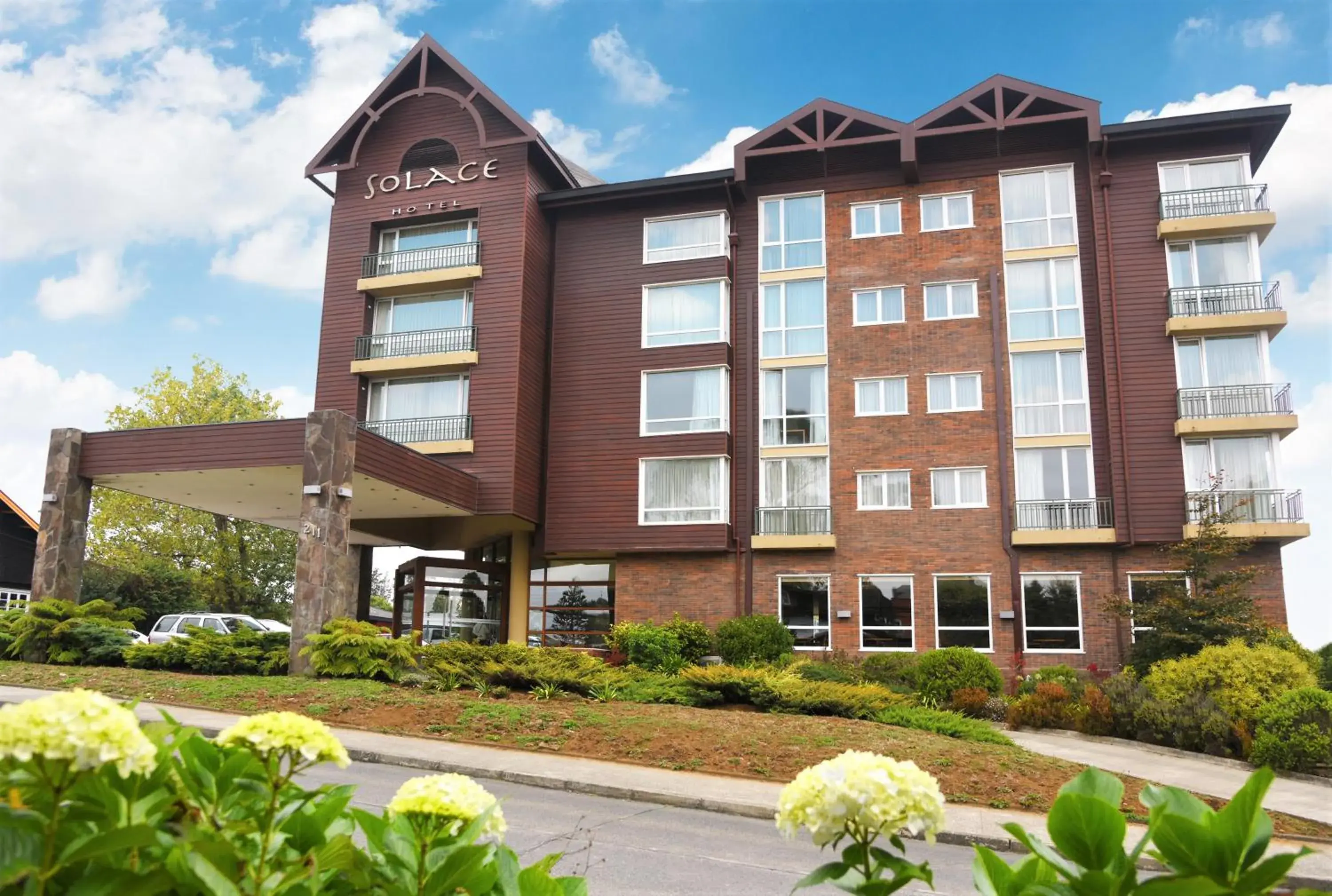 Facade/entrance in Solace Hotel Puerto Varas Facade/entrance in Solace Hotel Puerto Varas