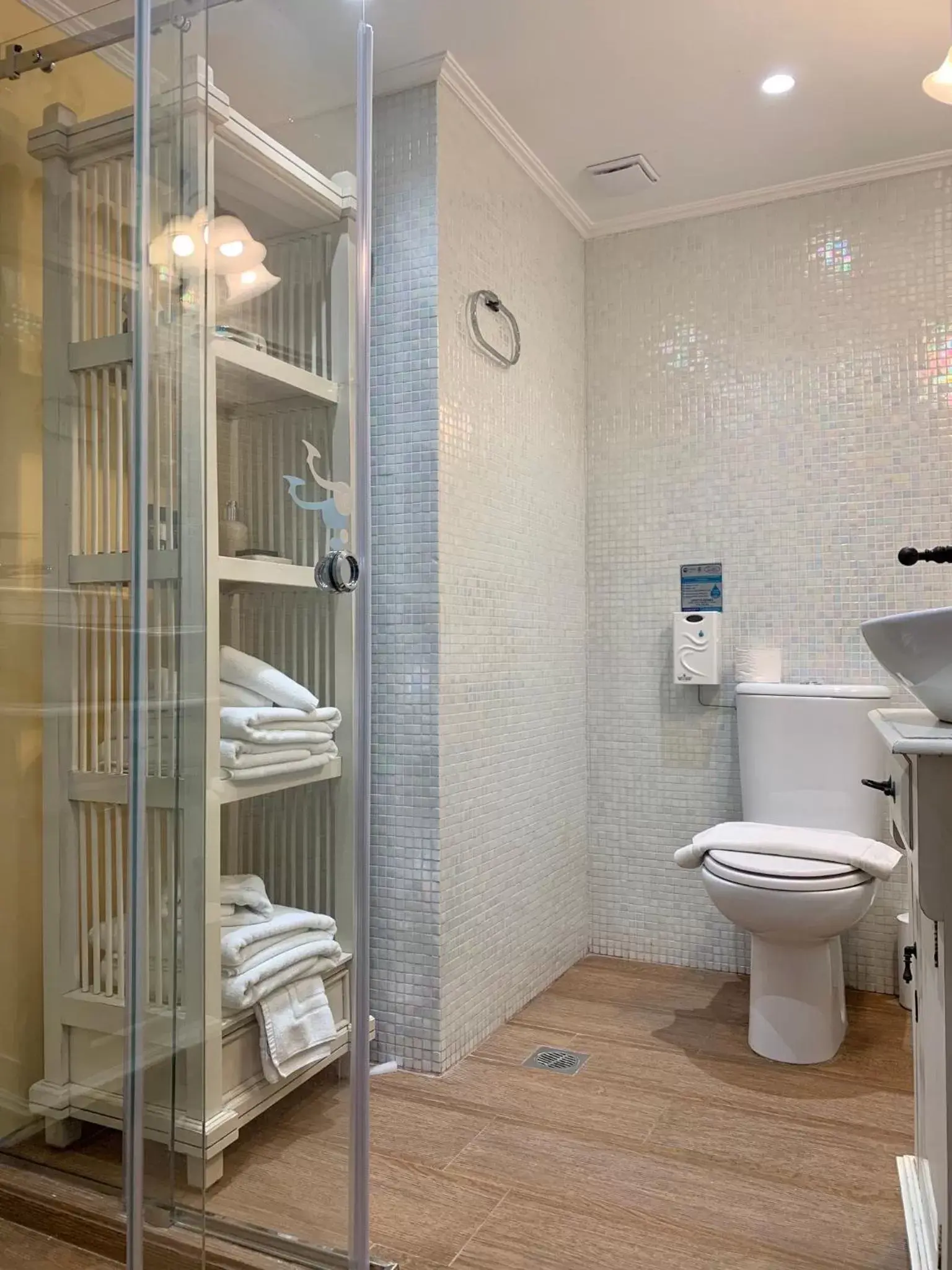 Bathroom in PortaDelMare deluxe suites