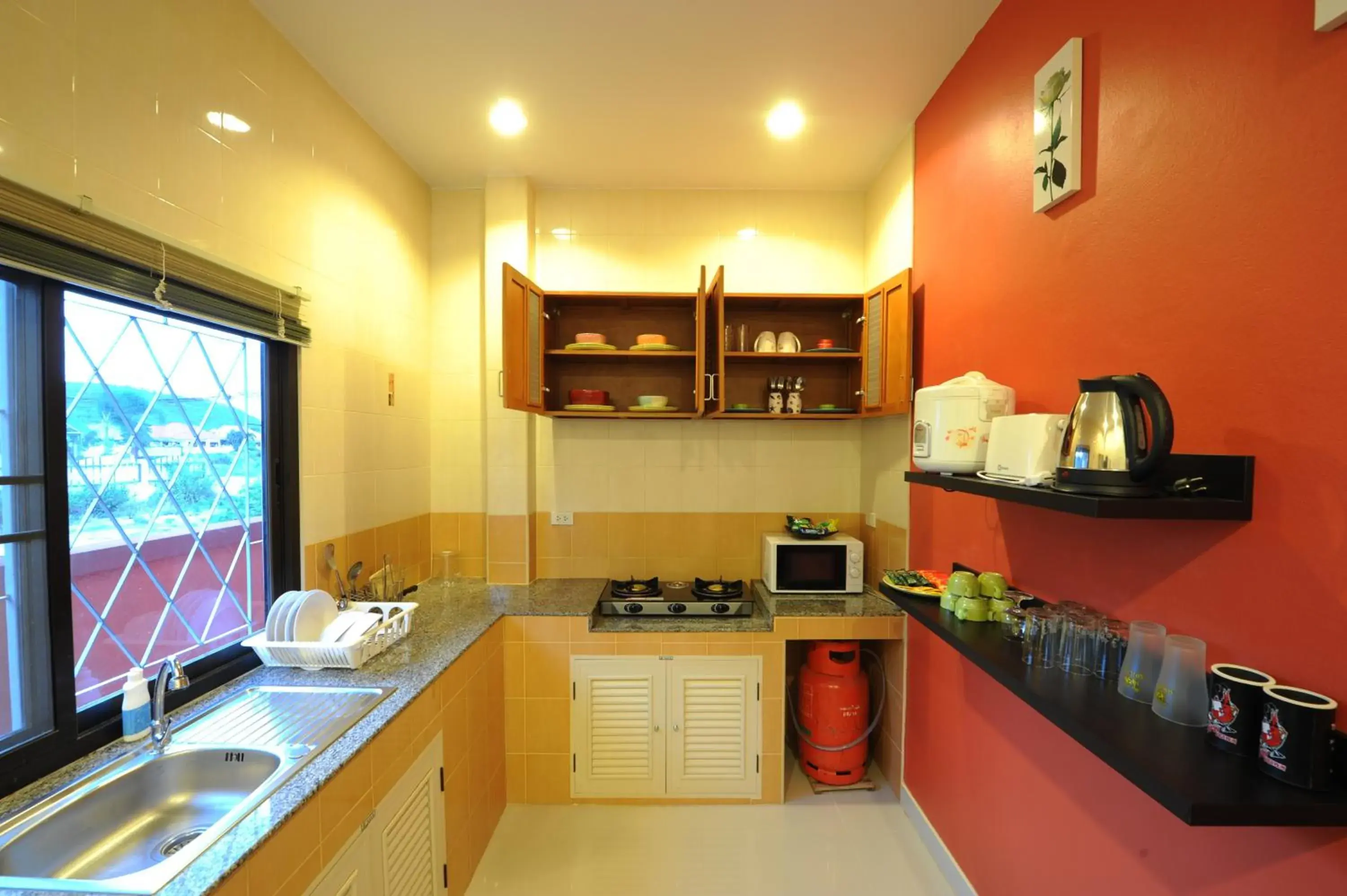 Kitchen or kitchenette, Kitchen/Kitchenette in Ruankasalong Hua Hin Holiday House