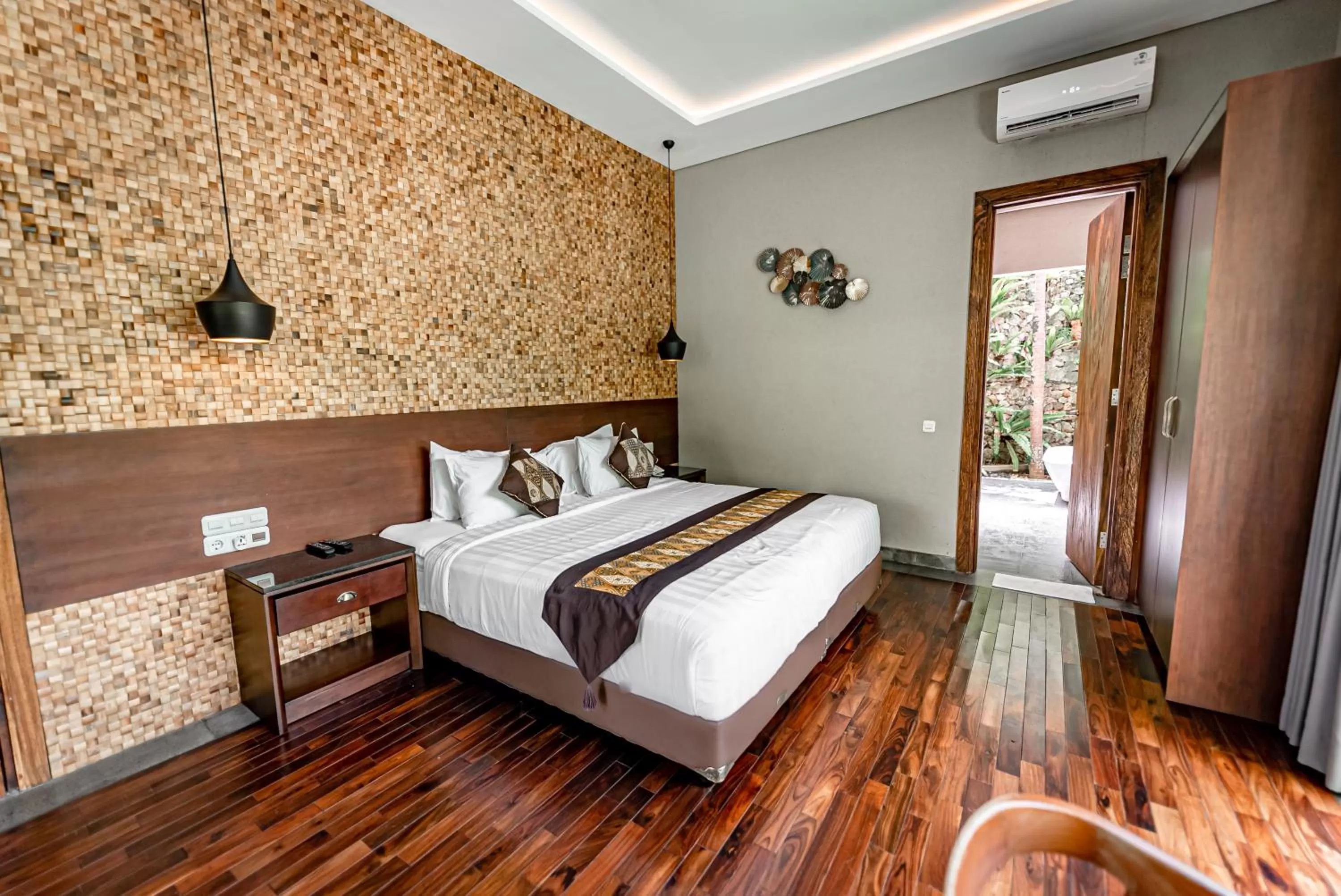 Bed in Del Cielo Villa Jimbaran