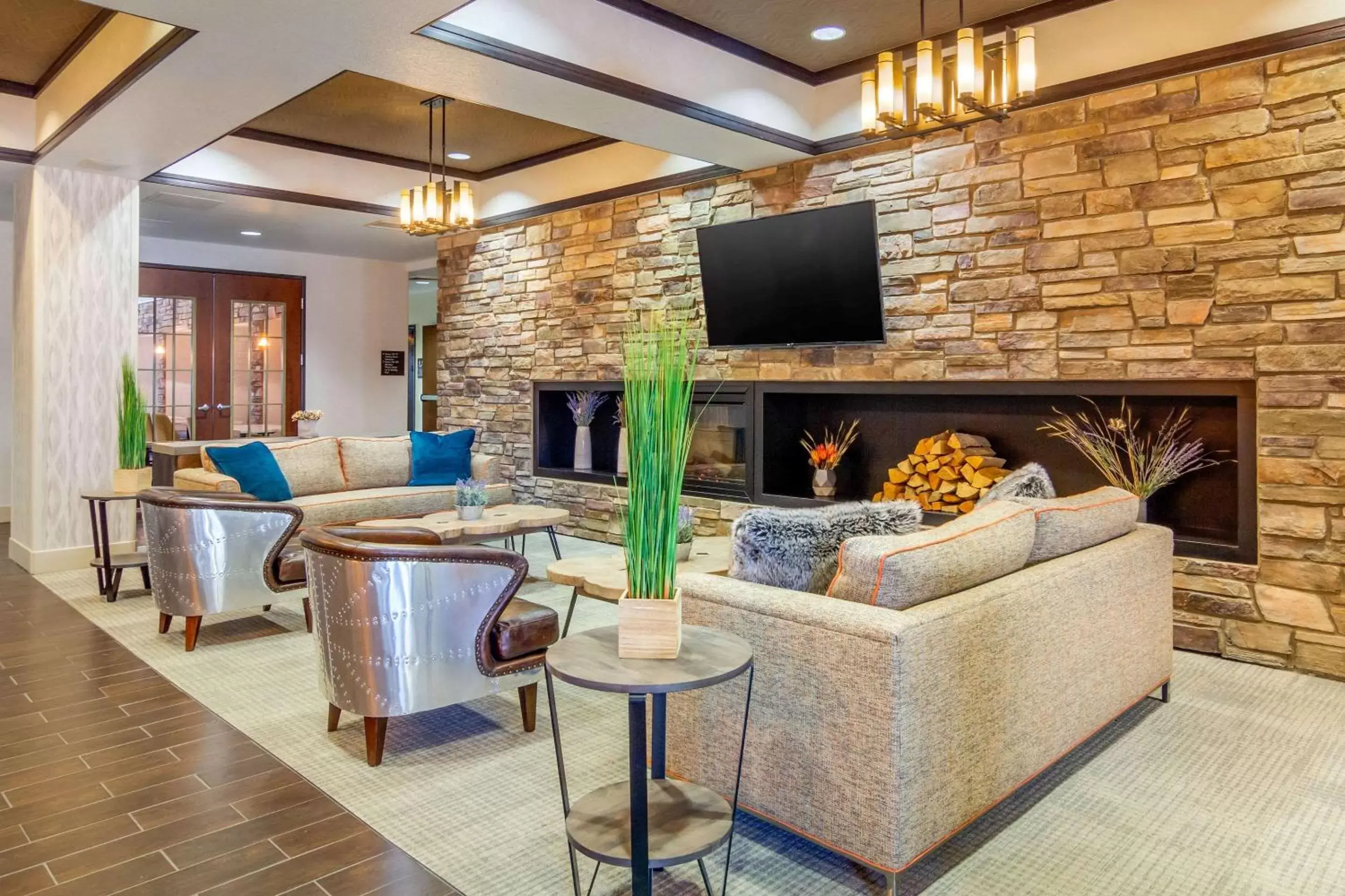 Lobby or reception, Lounge/Bar in Comfort Inn & Suites Brighton Denver NE Medical Center