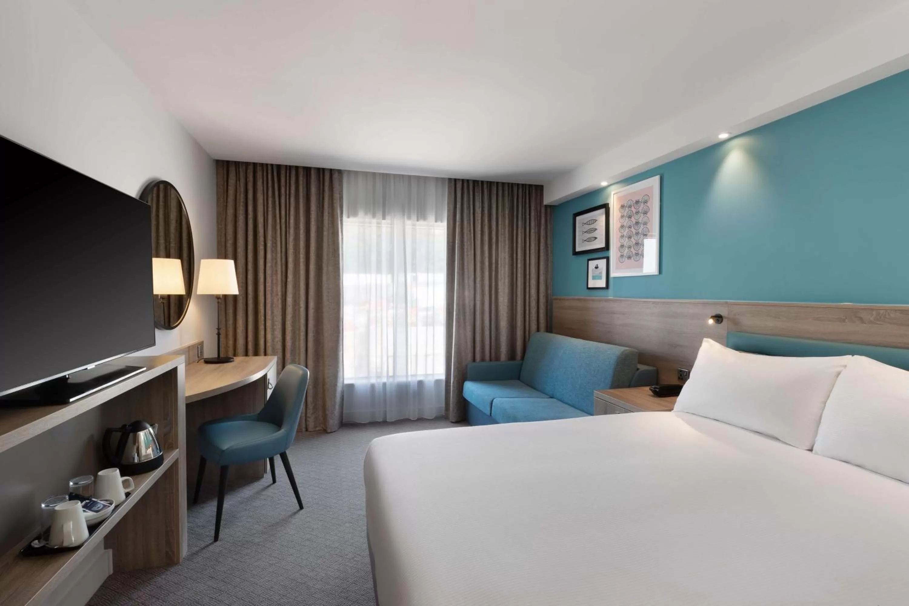Bedroom, Bed in Hampton By Hilton Torquay
