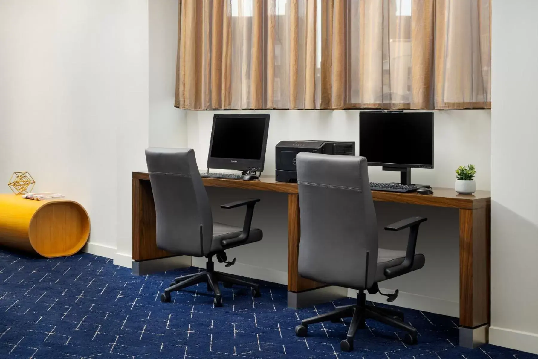 Business facilities in Courtyard by Marriott Atlantic City Beach Block