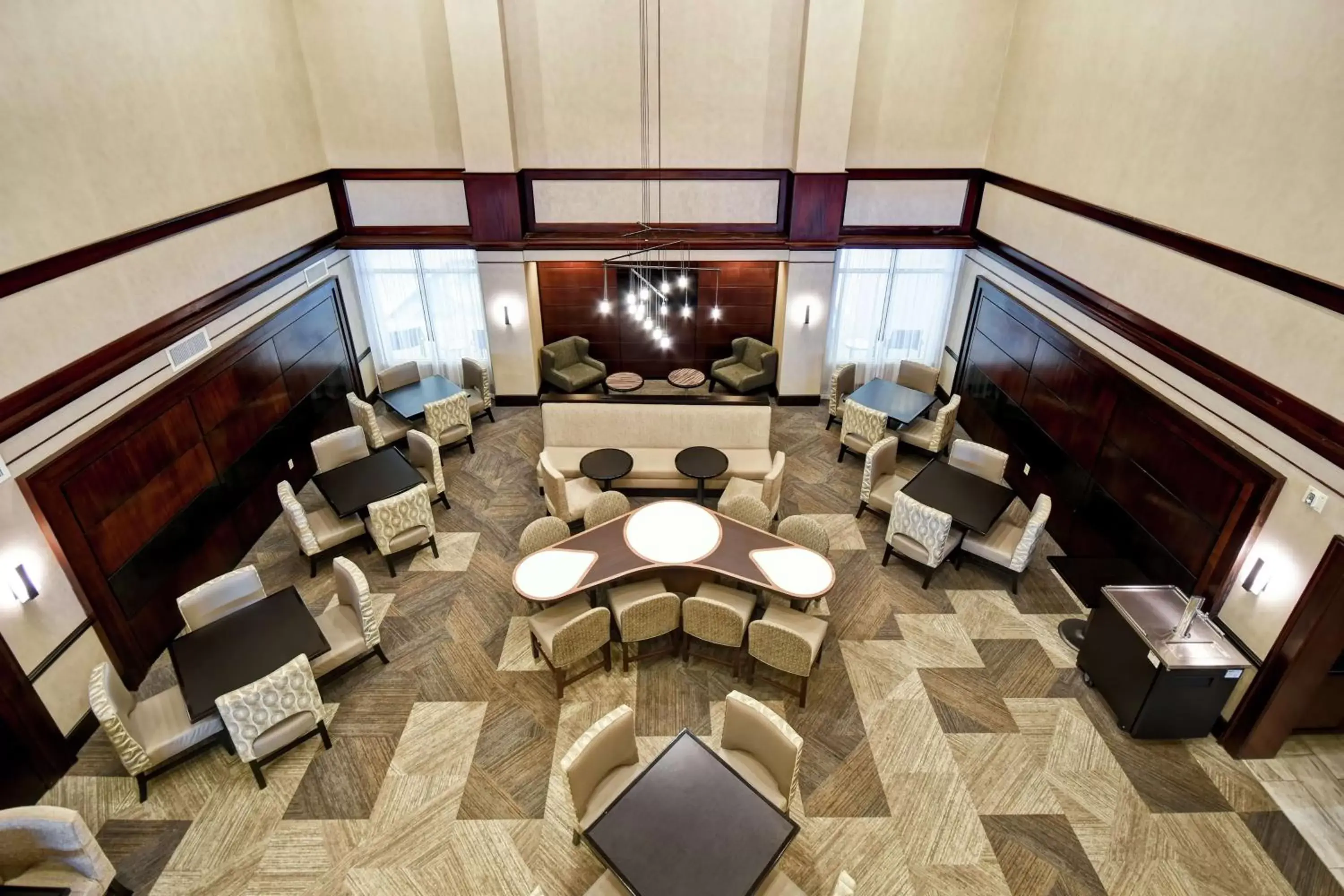 Lobby or reception, Restaurant/Places to Eat in Homewood Suites by Hilton Chester