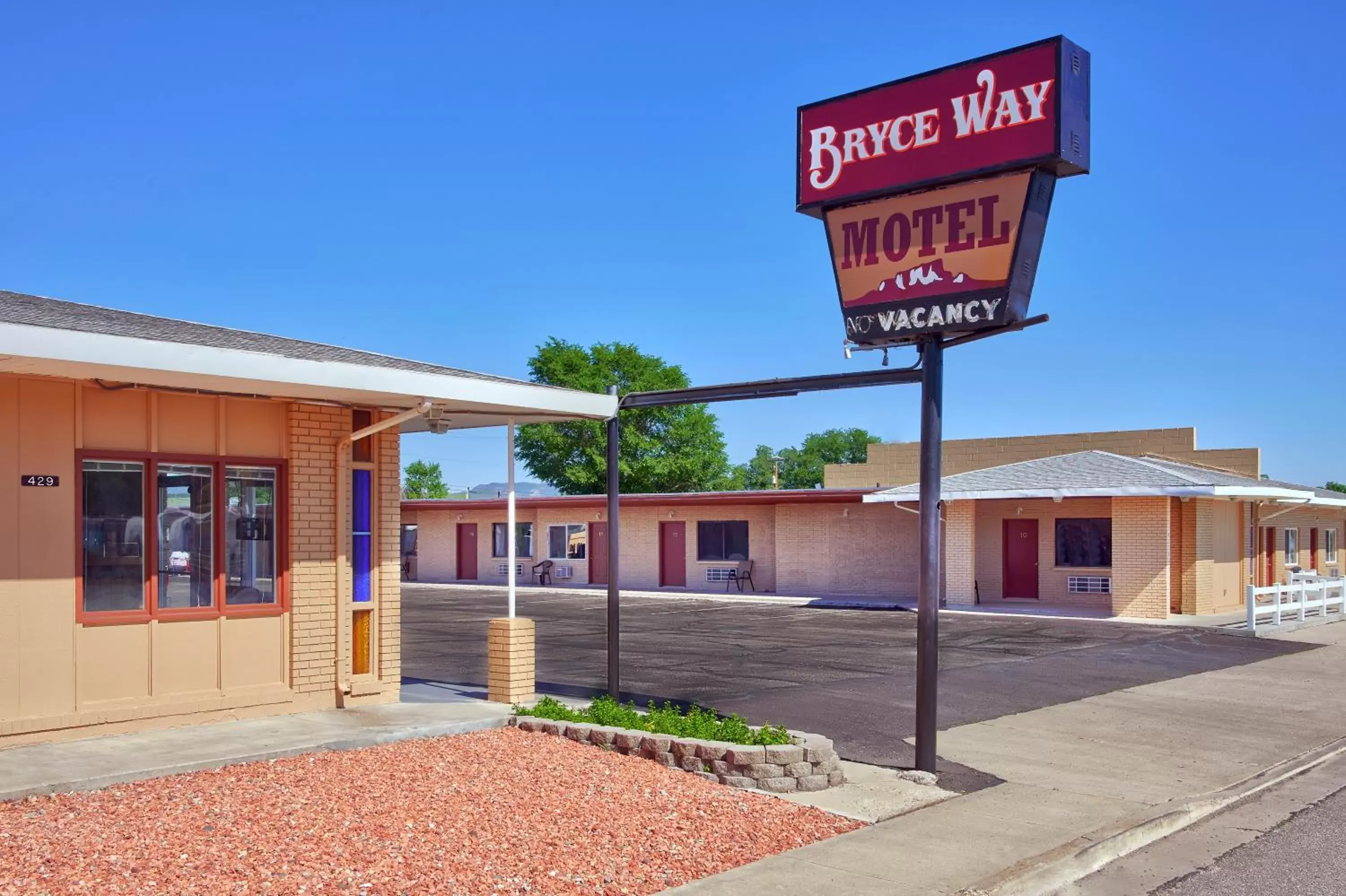 Property Building in Bryce Way Motel