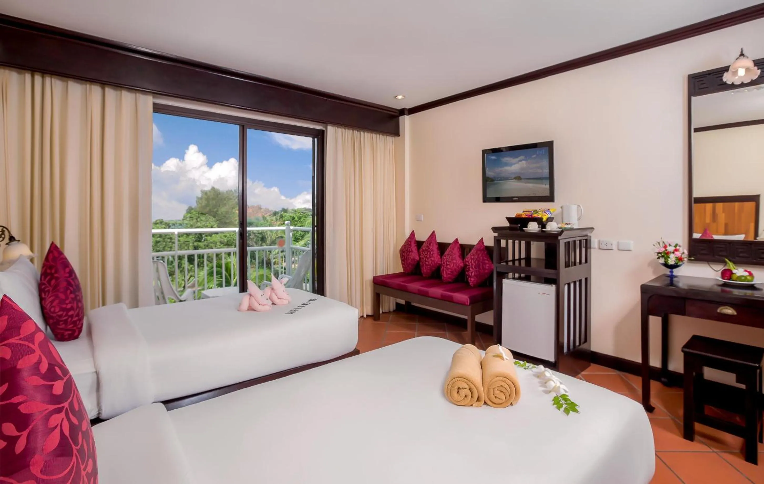 Photo of the whole room, Bed in The Front Village - SHA Plus