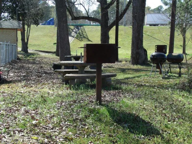 Woodlawn Hills Motel