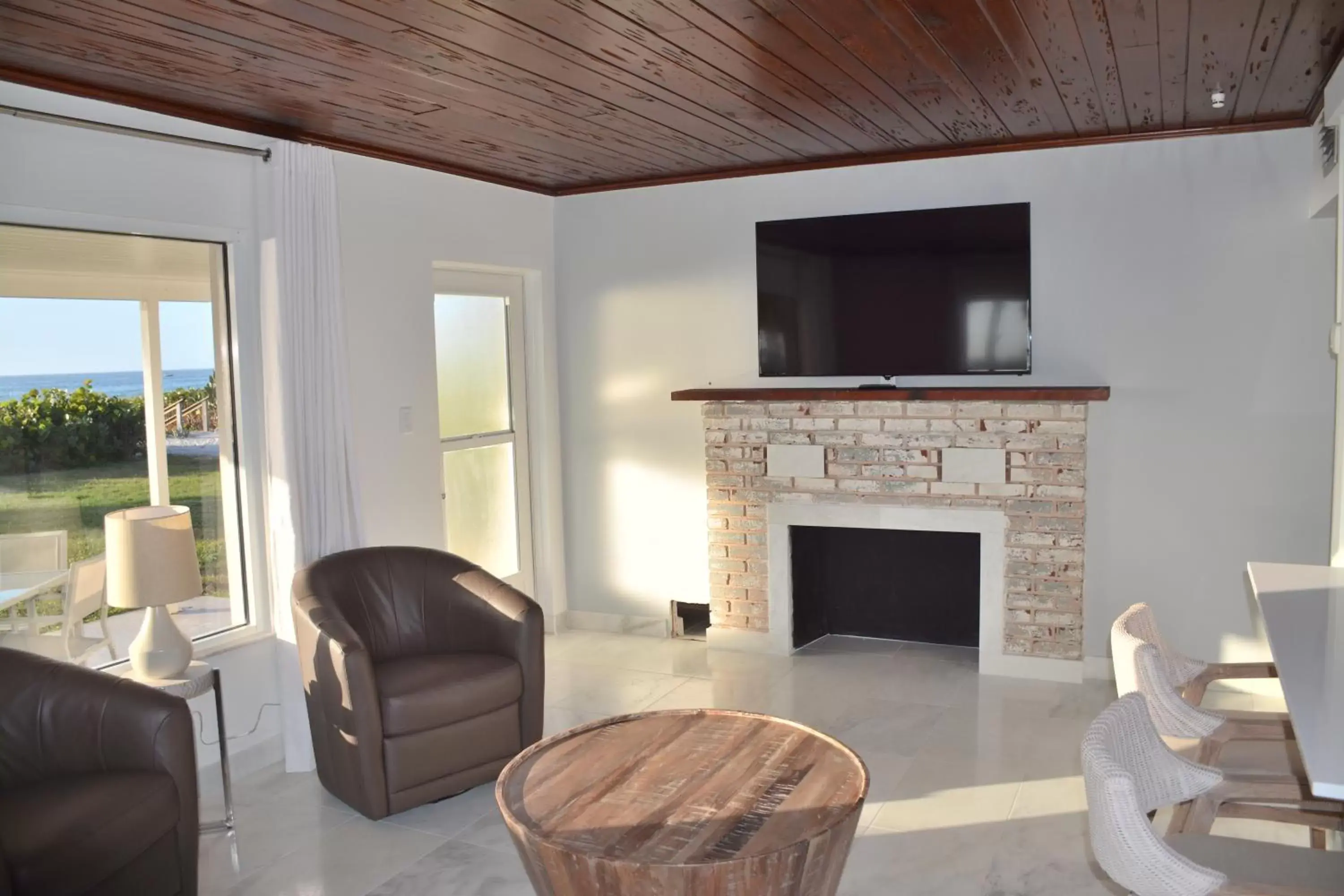Living room, Seating Area in Casey Key Resort - Gulf Shores
