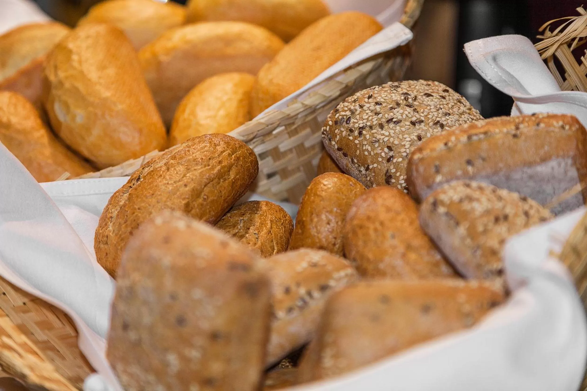 Buffet breakfast in Hotel Aviv Dresden