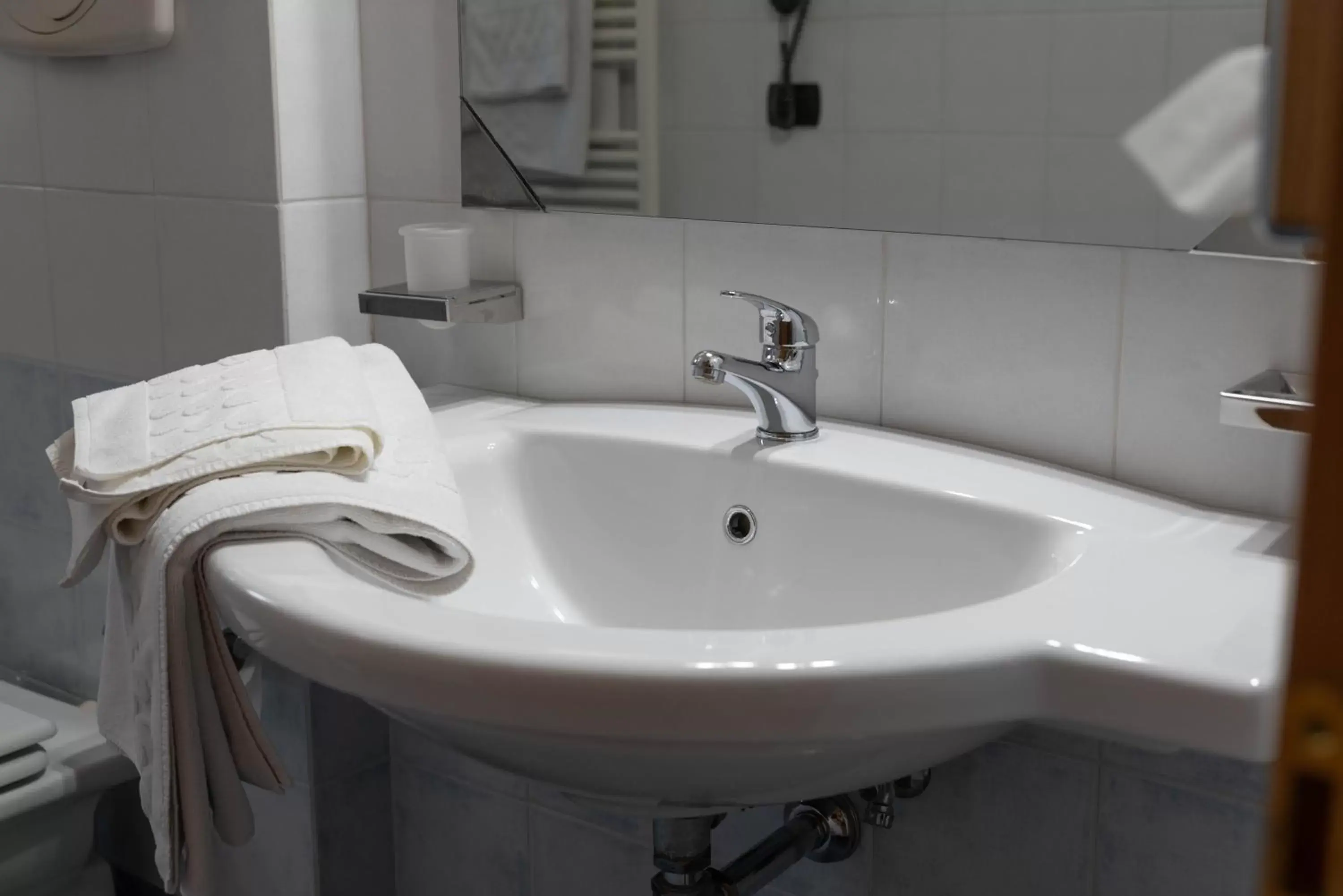 Bathroom in Edra Palace Hotel & Ristorante