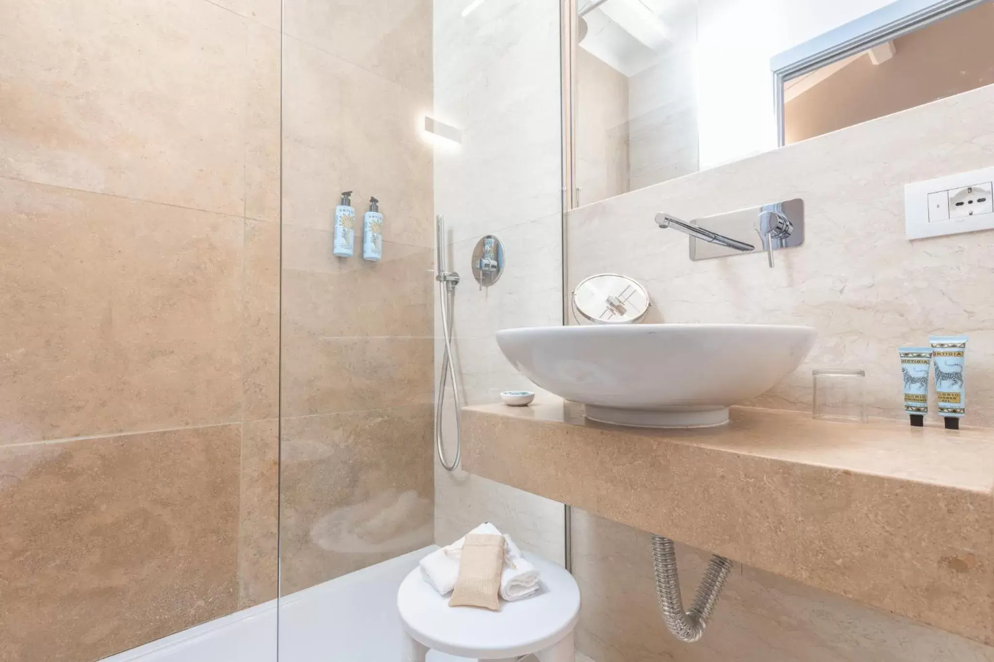 Bathroom in Archè Design Rooms and Suites