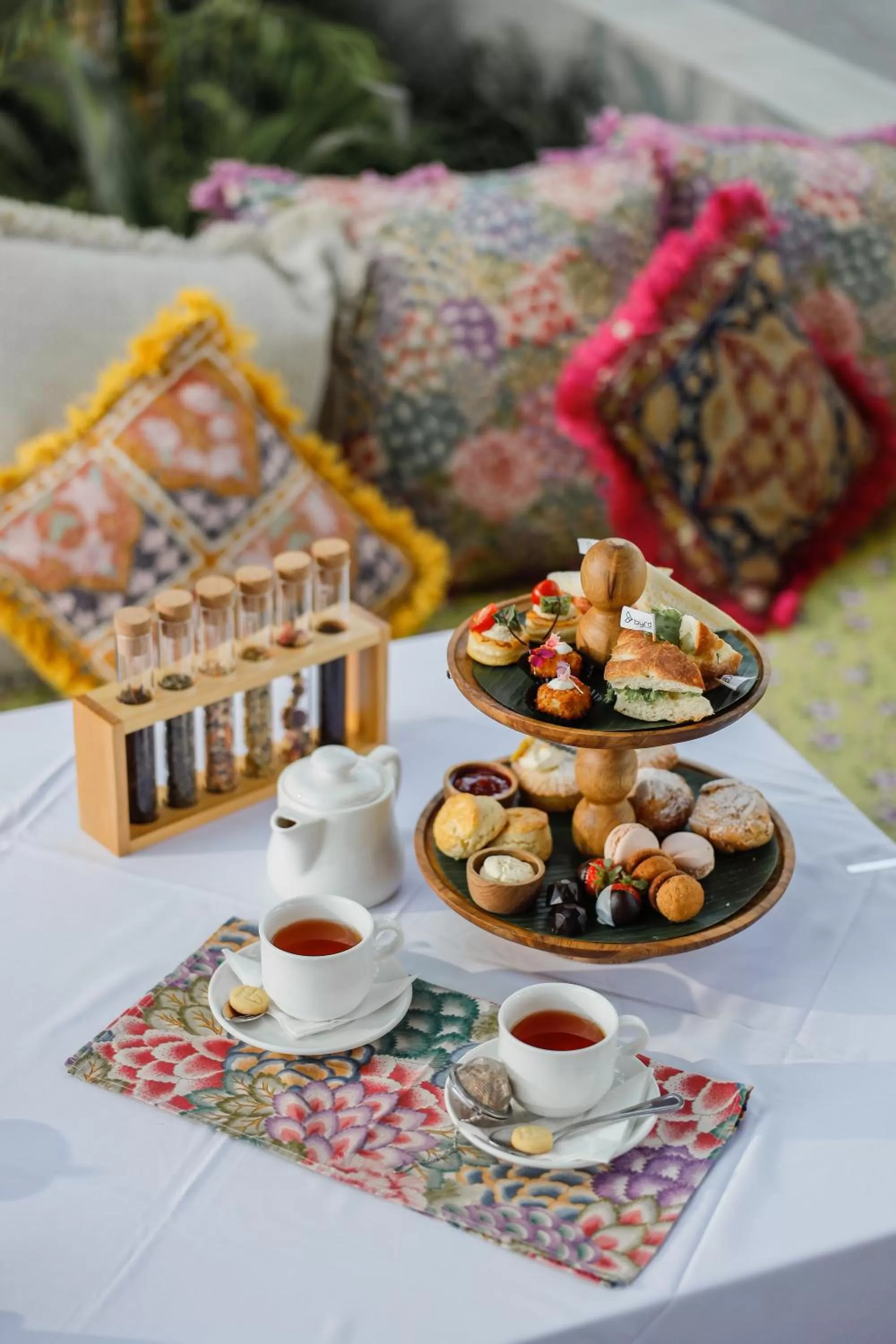 Restaurant/places to eat in Segara Village Hotel