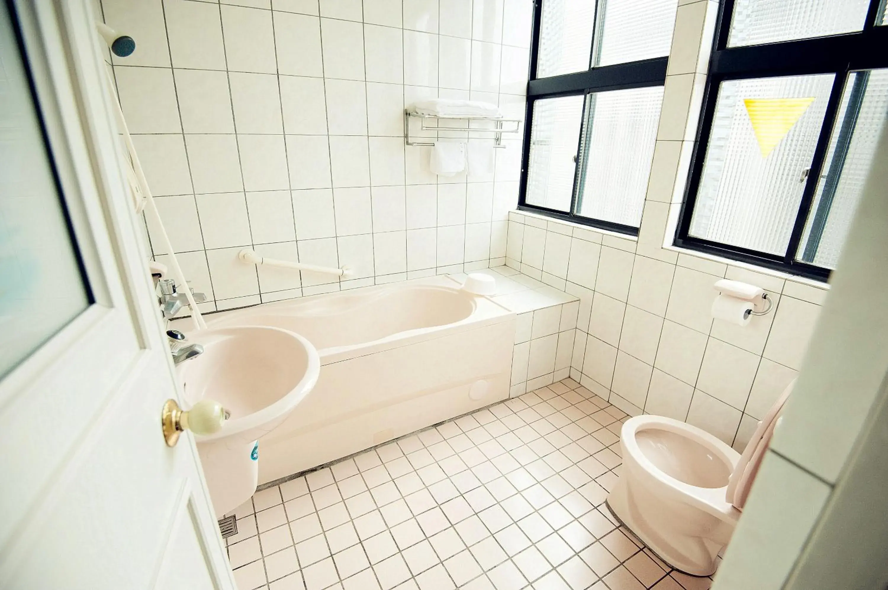 Toilet, Bathroom in New May Flower Hotel