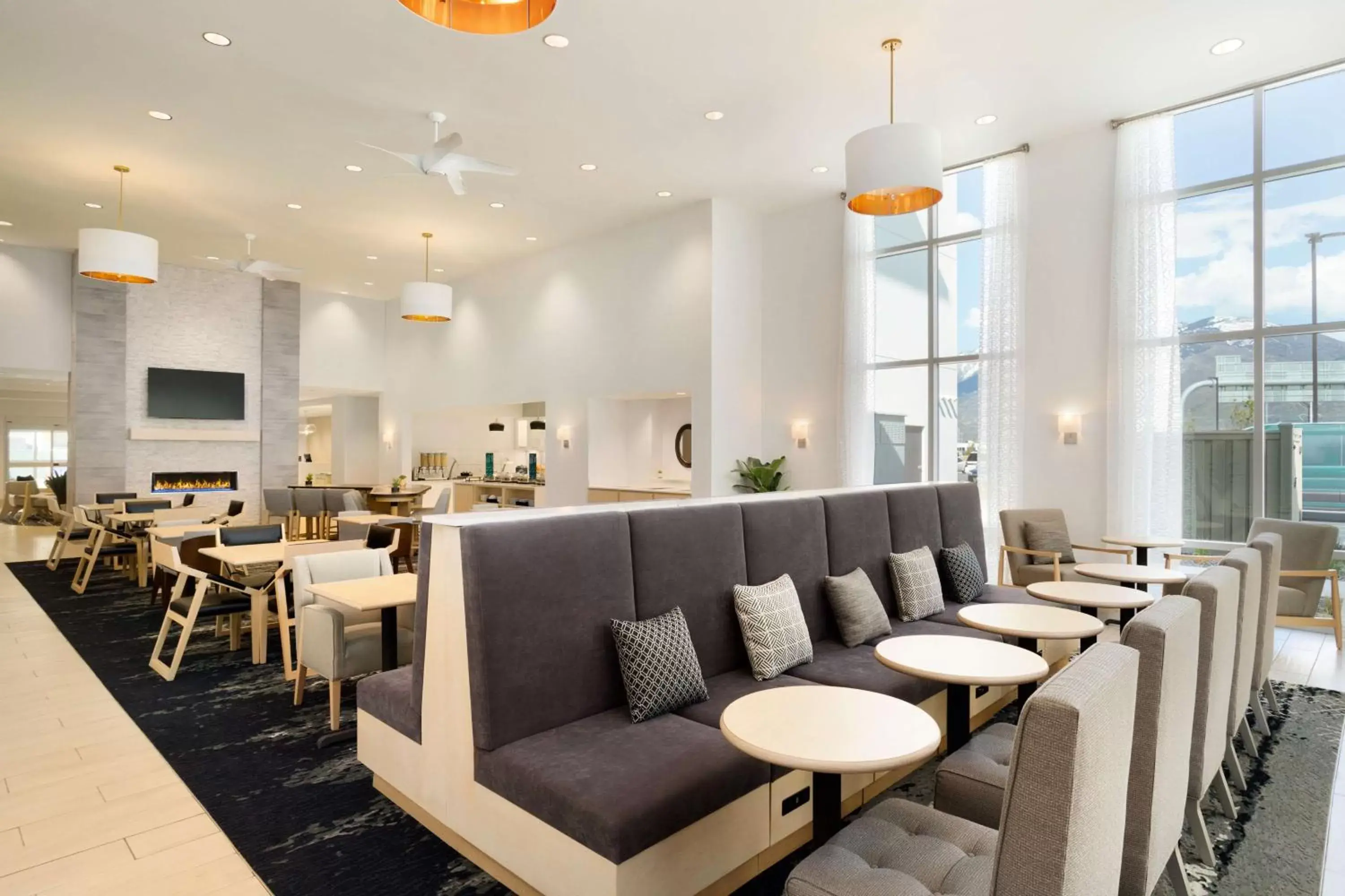 Breakfast in Homewood Suites By Hilton SLC/Draper Breakfast in Homewood Suites By Hilton SLC/Draper