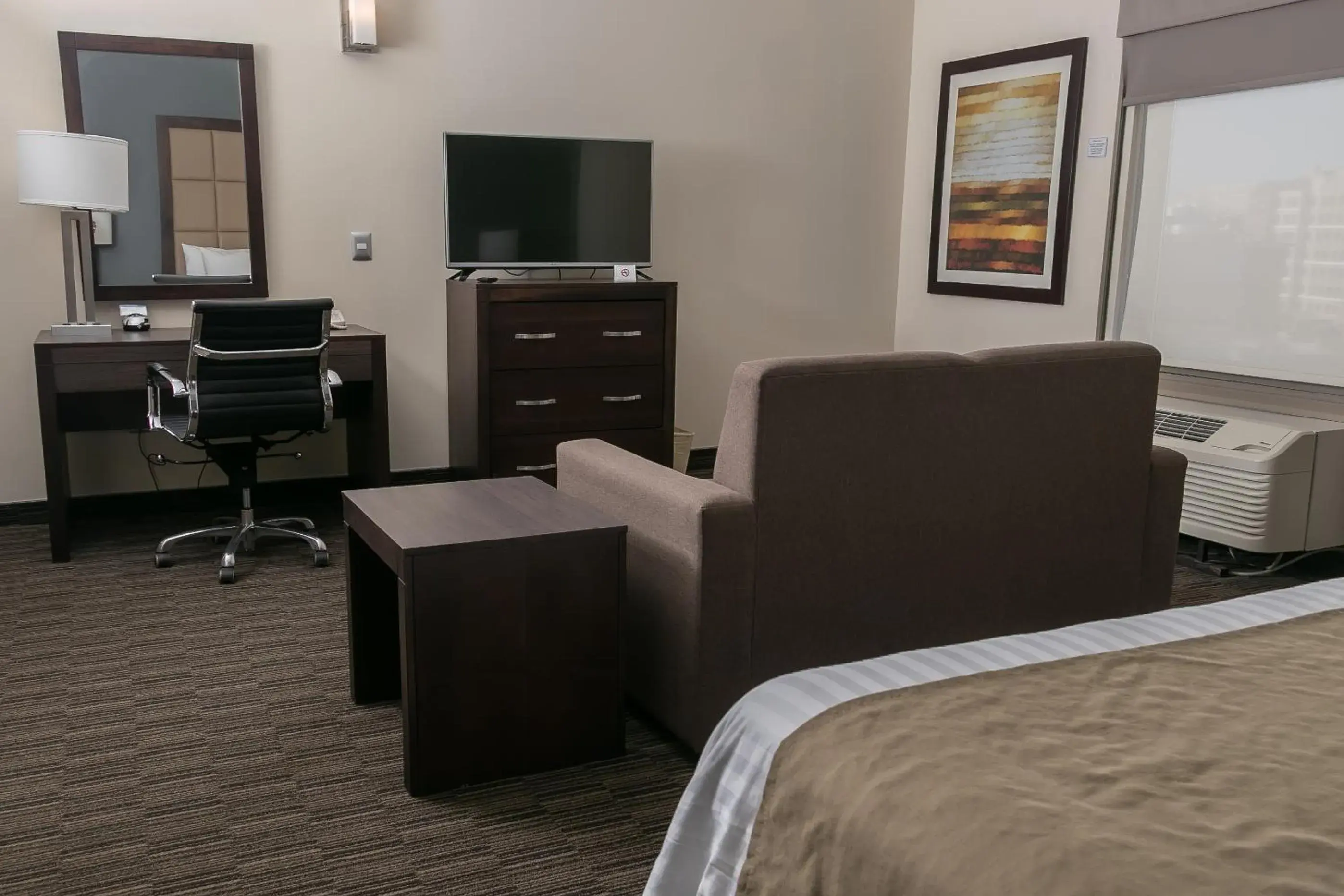 TV and multimedia, TV/Entertainment Center in Best Western Plus Chihuahua Juventud