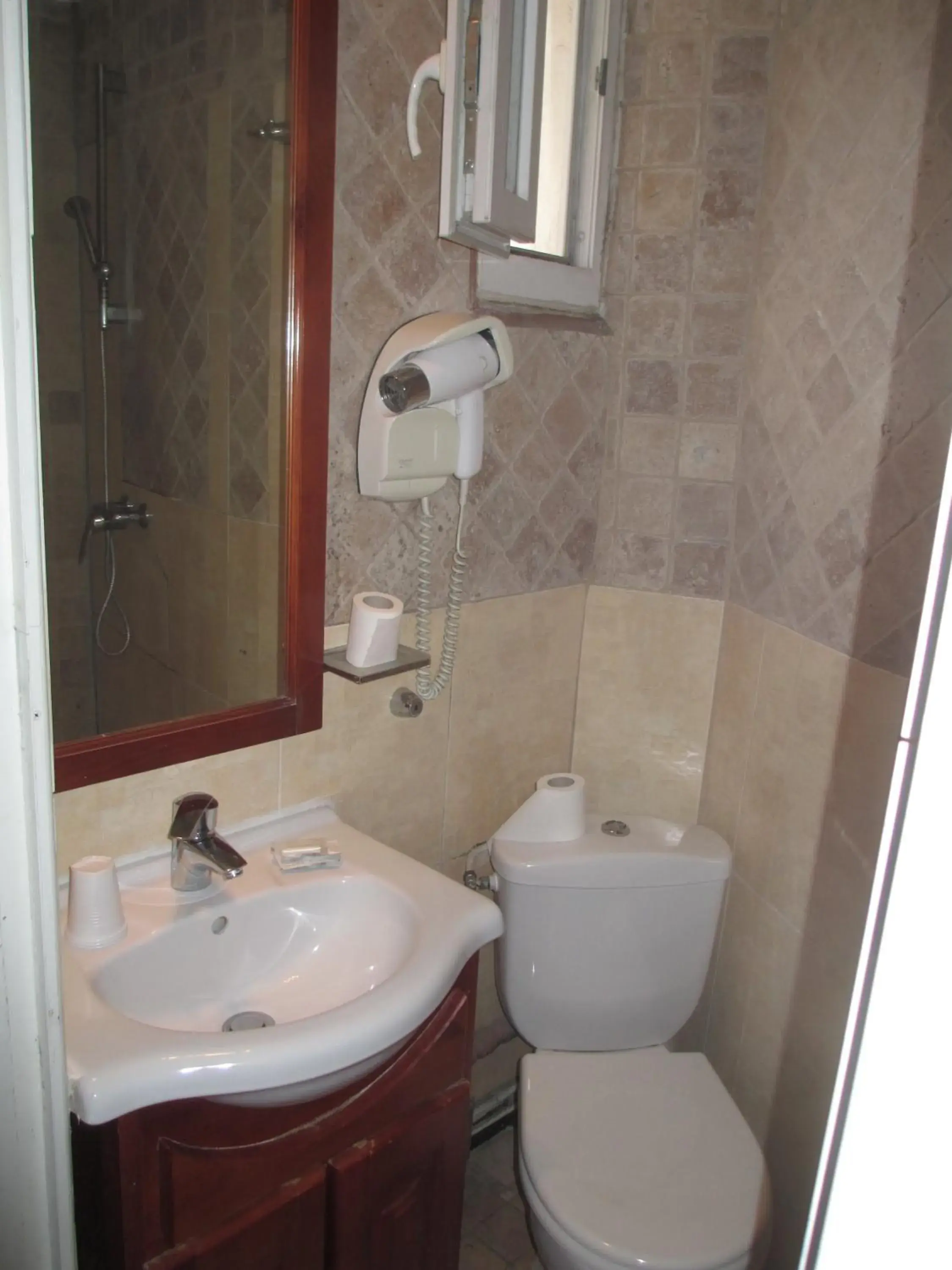 Bathroom in Camelia Prestige - Place de la Nation