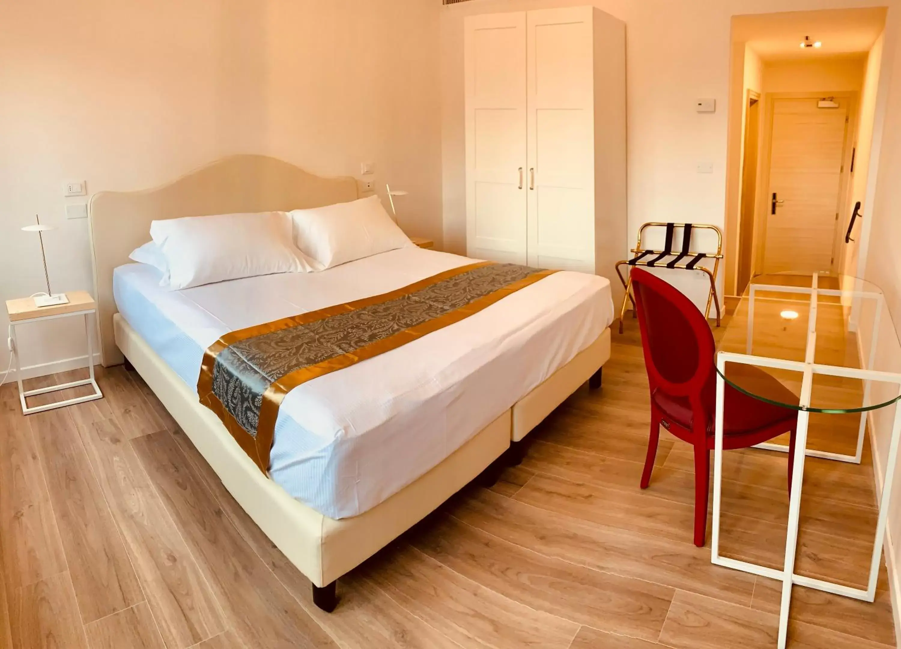 Deluxe King Room in Grand Hotel San Lorenzo Deluxe King Room in Grand Hotel San Lorenzo