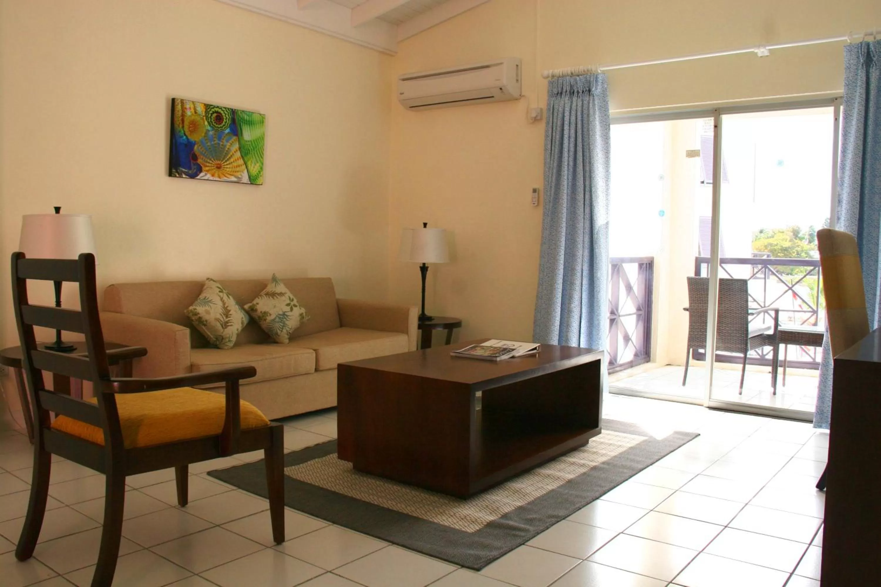 Bedroom, Seating Area in Infinity on the Beach