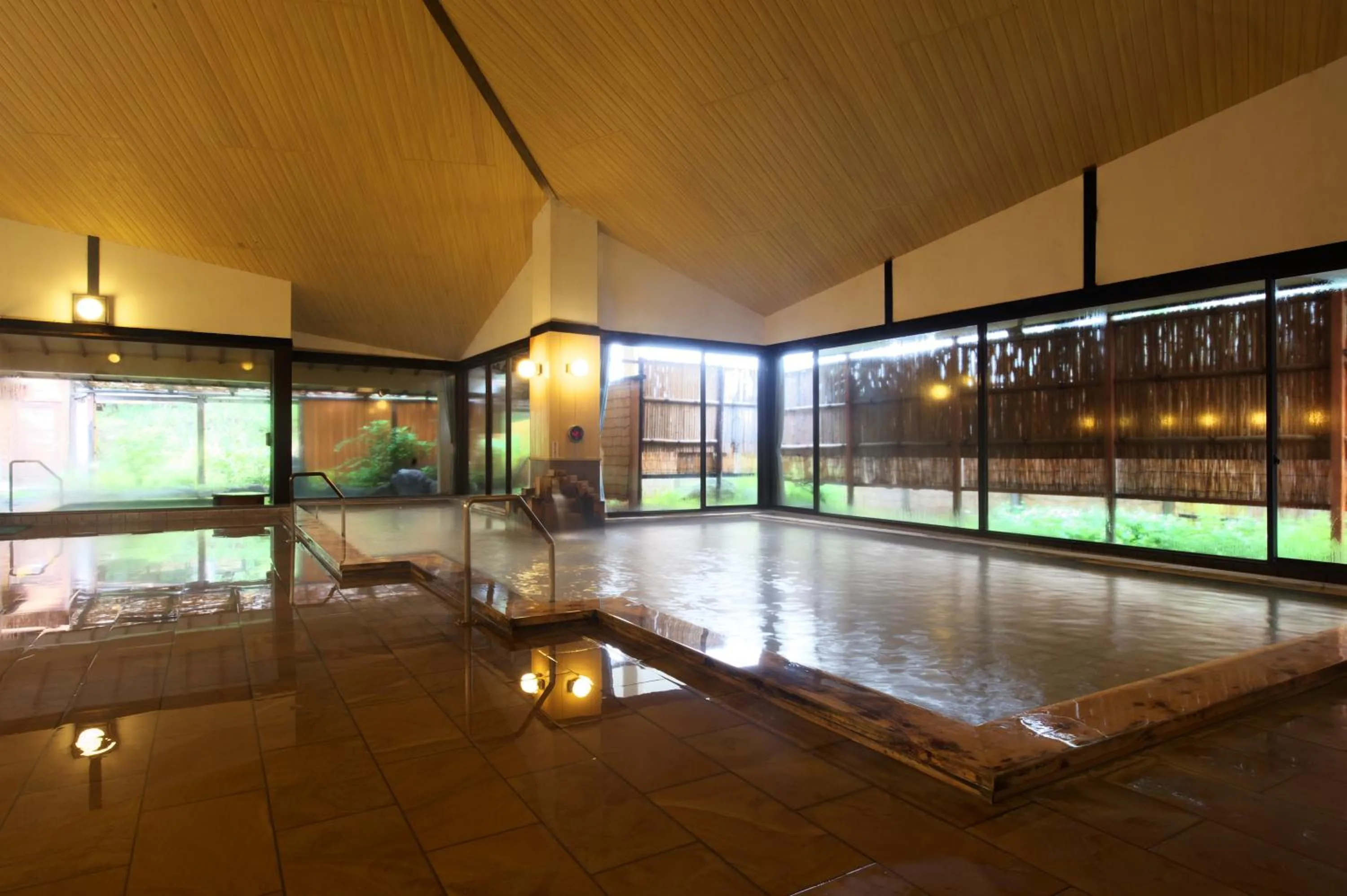 Hot Spring Bath in Kurobe Kanko Hotel