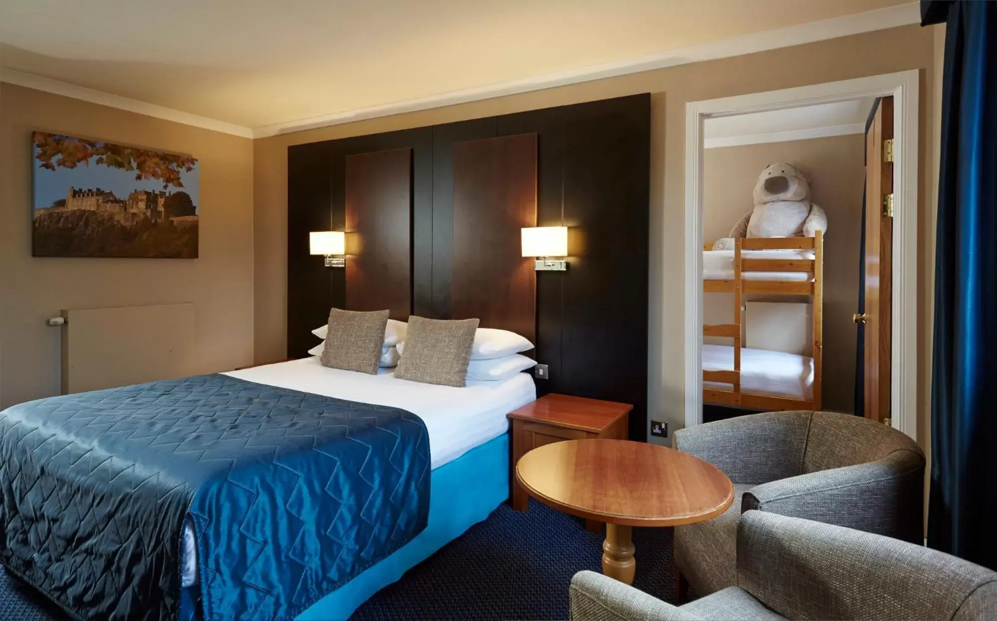 Bed in Stirling Highland Hotel- Part of the Cairn Collection Bed in Stirling Highland Hotel- Part of the Cairn Collection