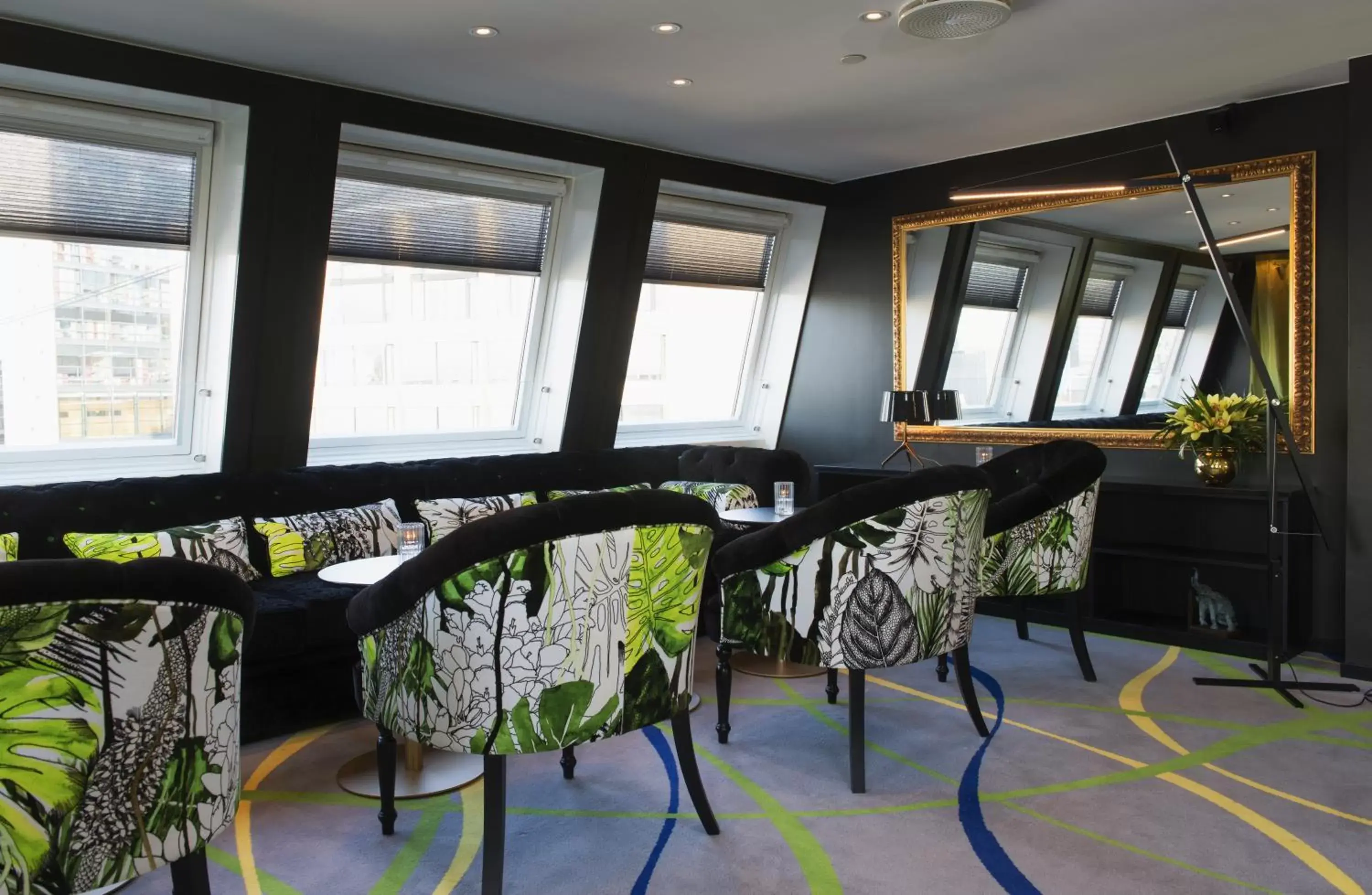 Lounge or bar in Thon Hotel Rosenkrantz Oslo Lounge or bar in Thon Hotel Rosenkrantz Oslo