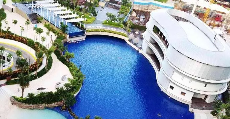 Azure Urban Beach Resort Manila by Radlett