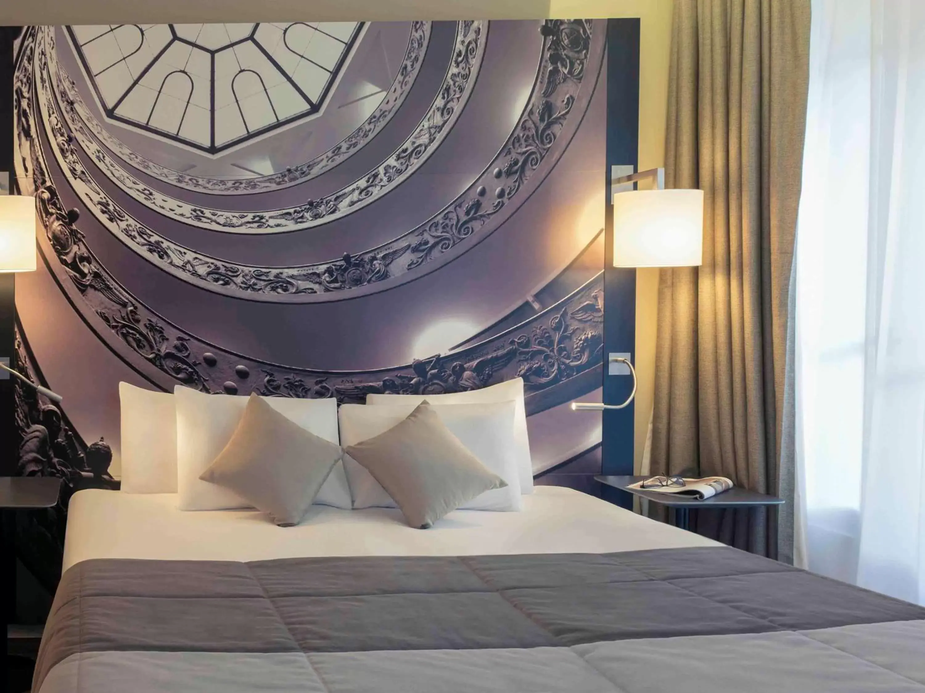 Photo of the whole room, Bed in Mercure Lyon Centre Beaux-Arts