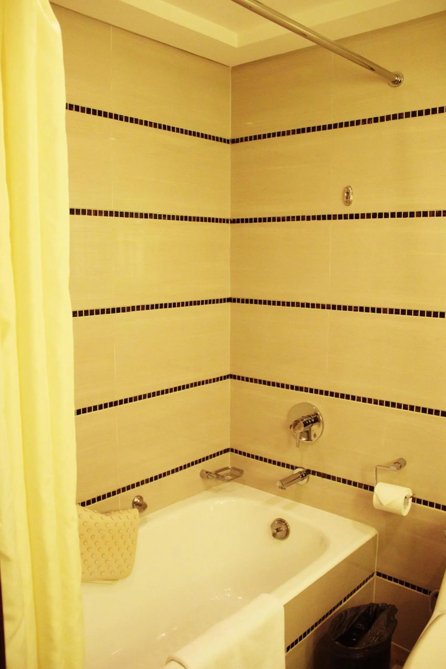 Bathroom in Merry Hotel Shanghai (Former Rendezvous Merry Hotel Shanghai)