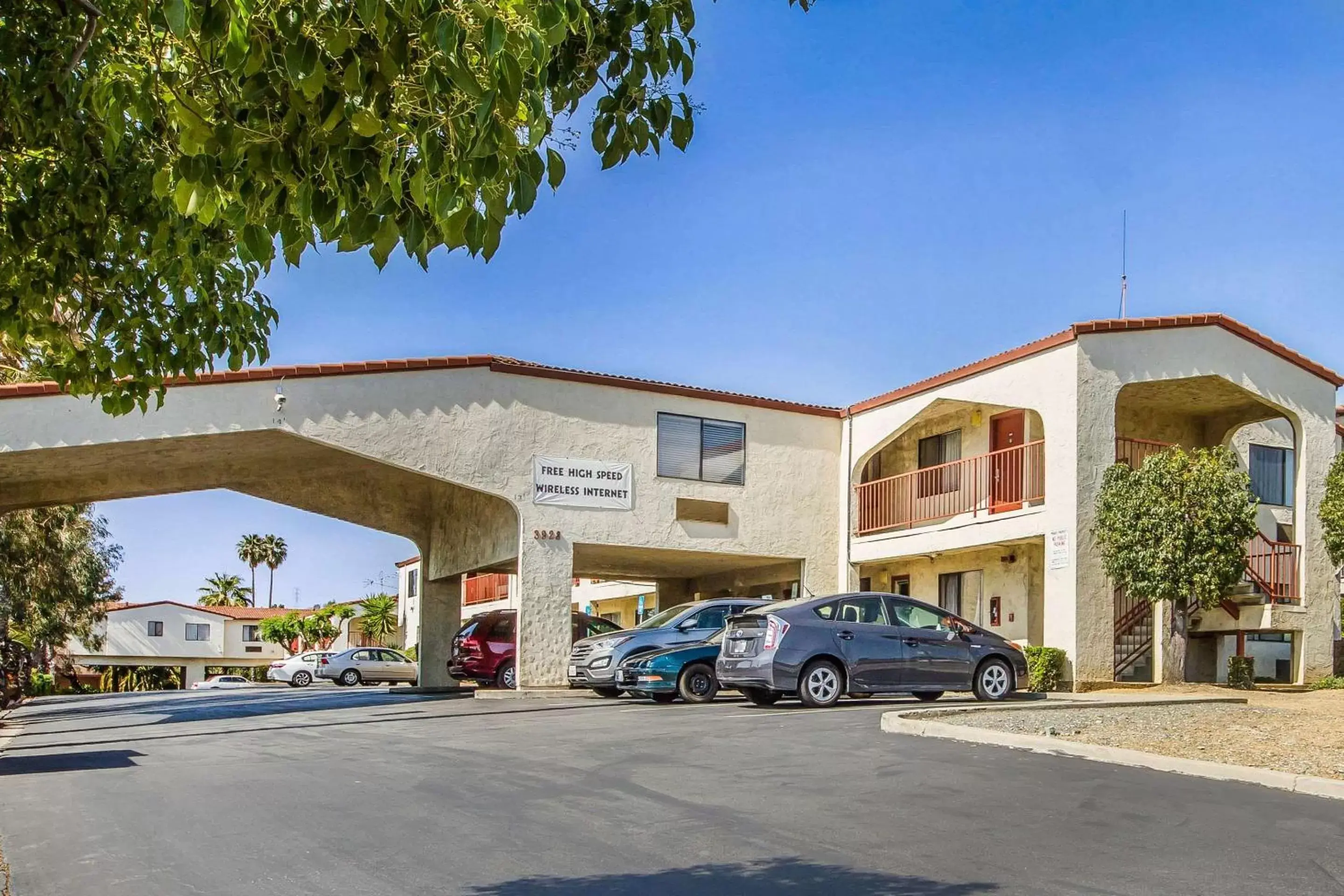 Property Building in Econo Lodge Castro Valley I-580