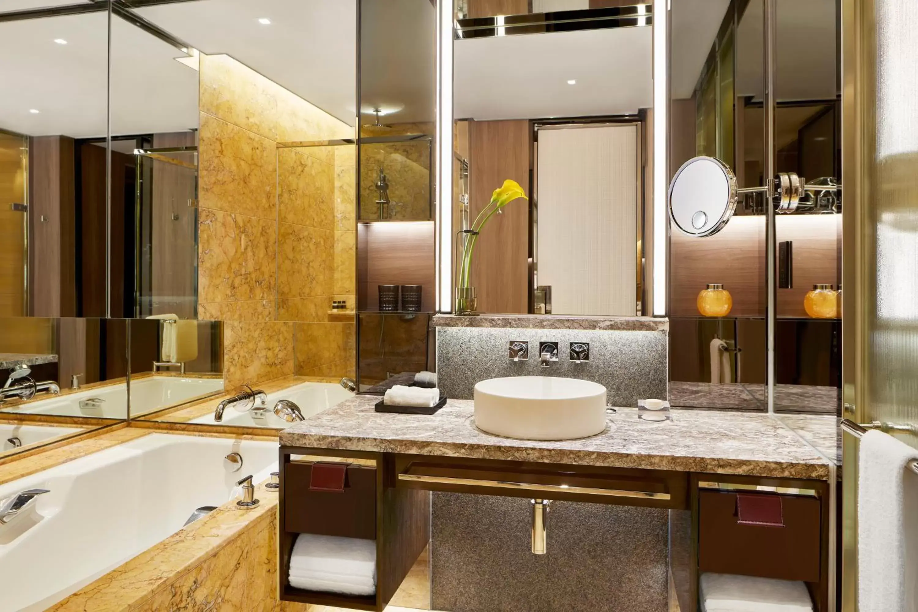 Bathroom in Four Seasons Hotel Hong Kong
