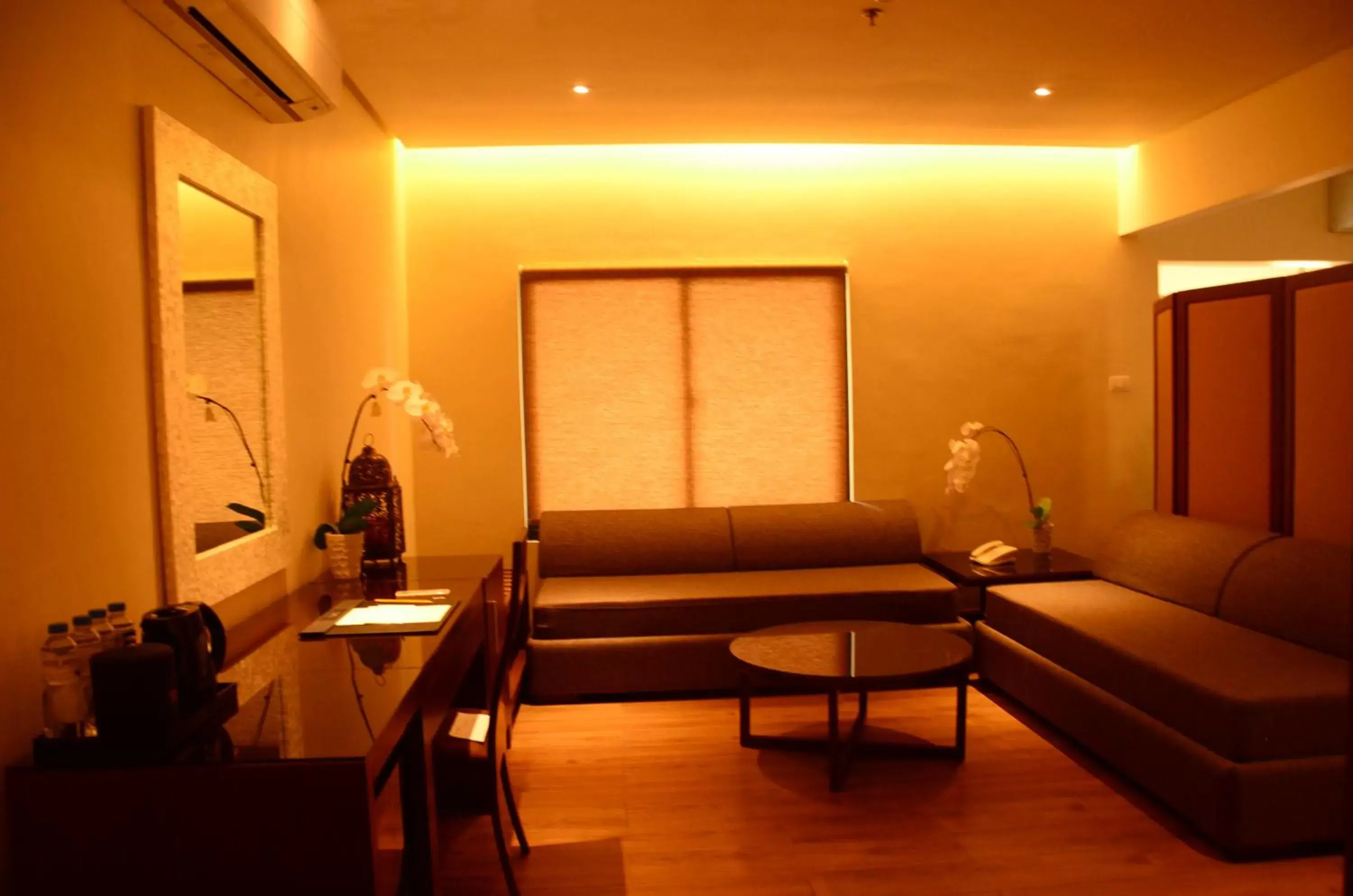 Bed in Hotel Monticello Tagaytay Bed in Hotel Monticello Tagaytay