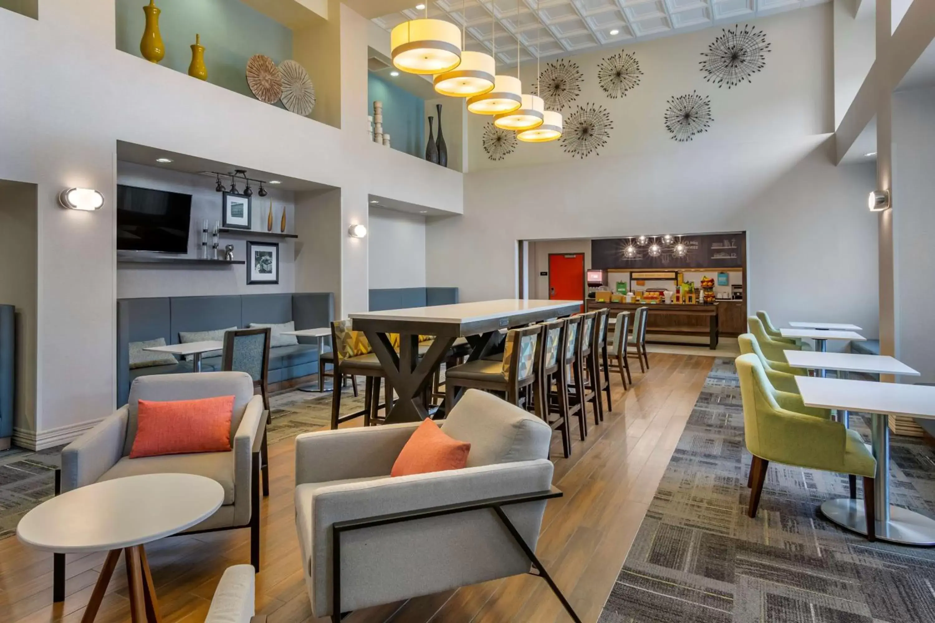 Lobby or reception, Restaurant/Places to Eat in Hampton Inn & Suites Edmonton/West