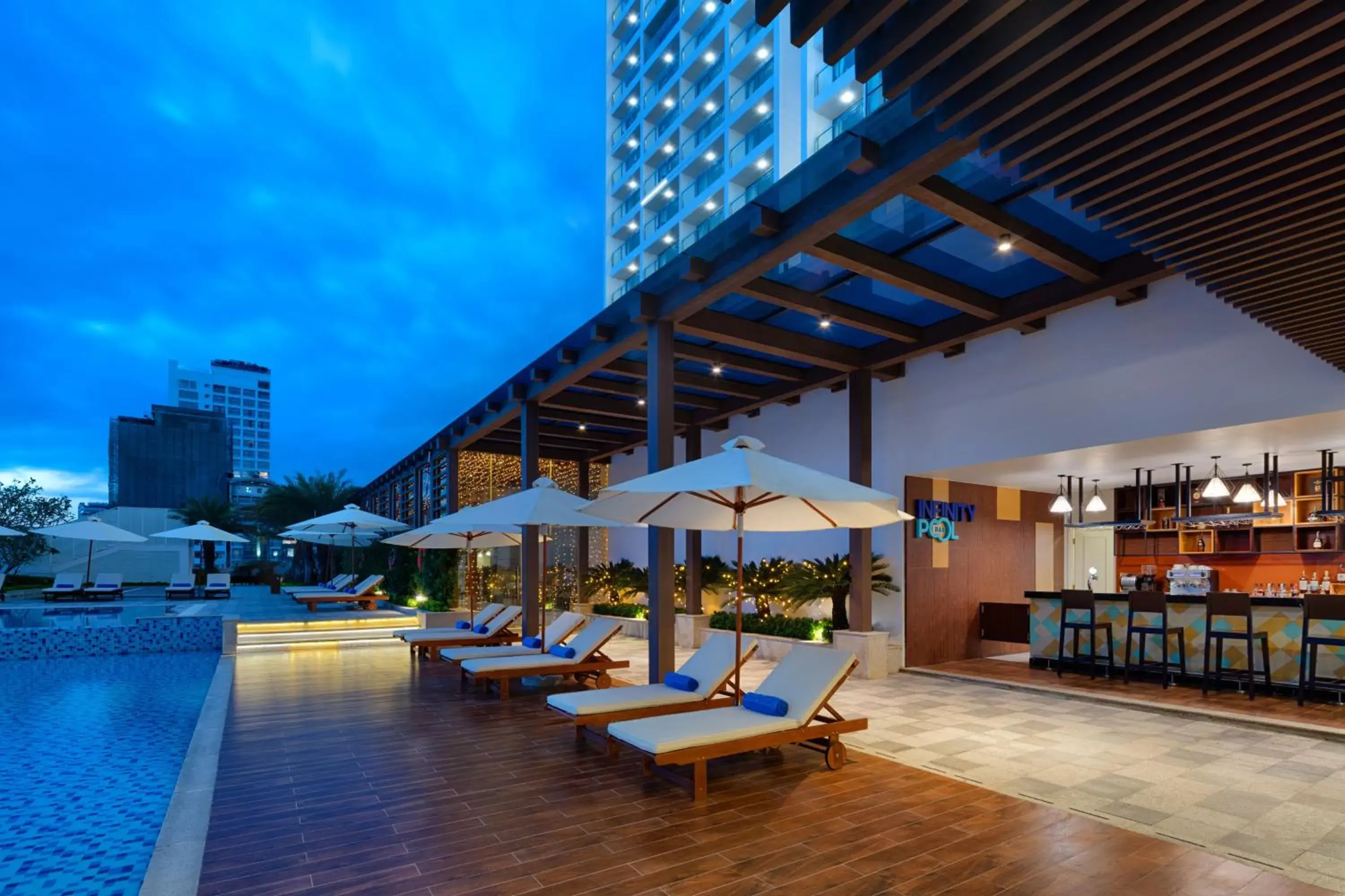 Lounge or bar, Swimming Pool in Vinpearl Beachfront Nha Trang