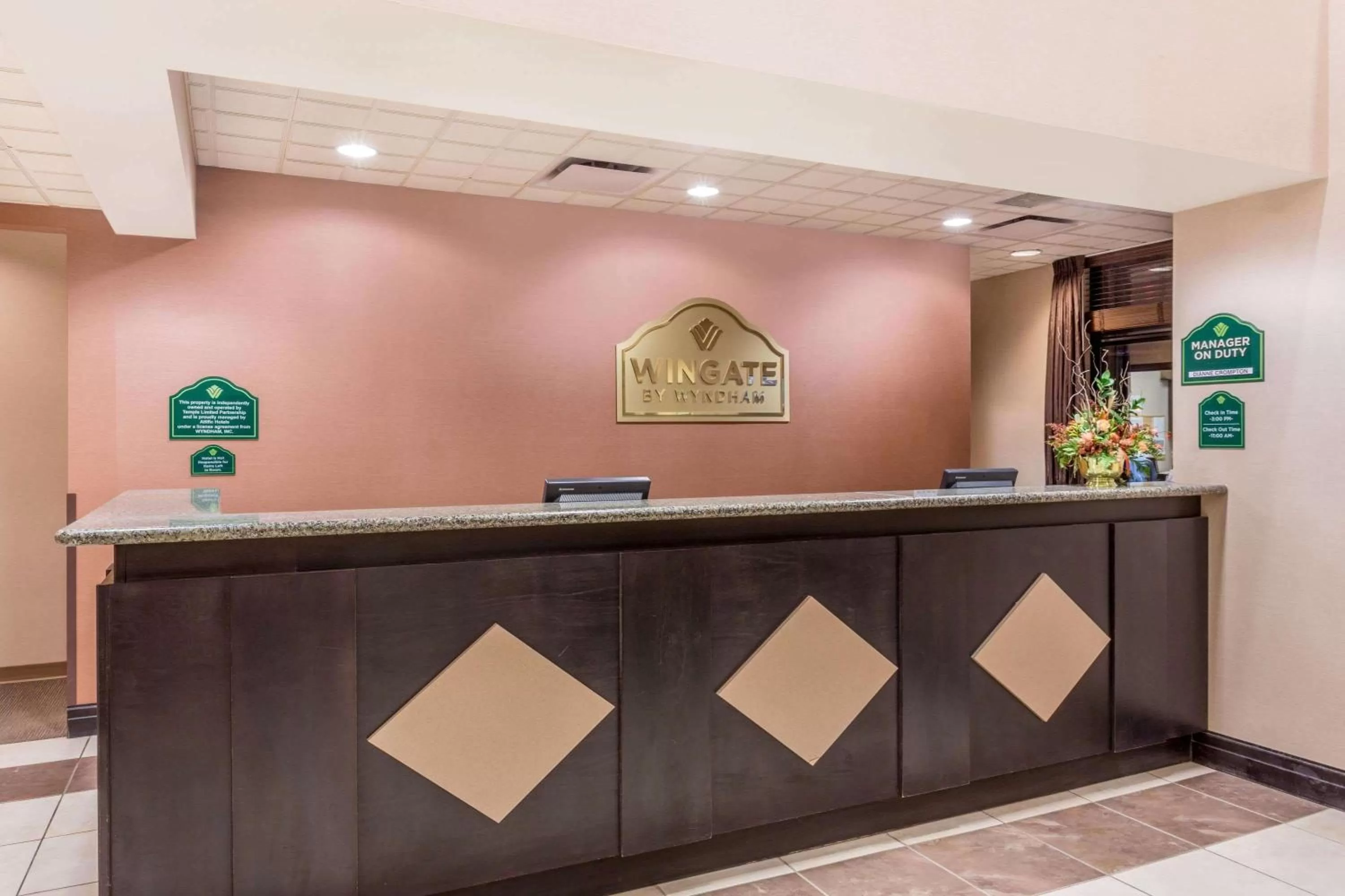 Lobby or reception in Wingate by Wyndham Regina