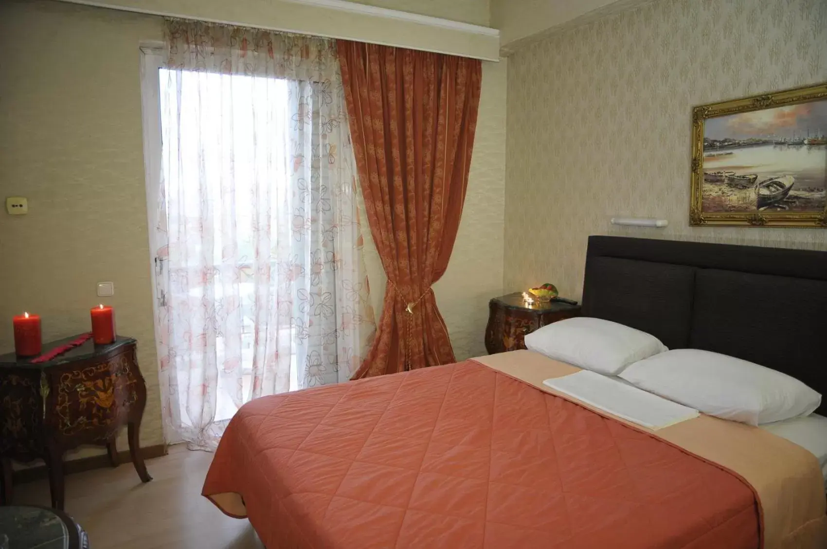 Photo of the whole room, Bed in Hotel Anesi