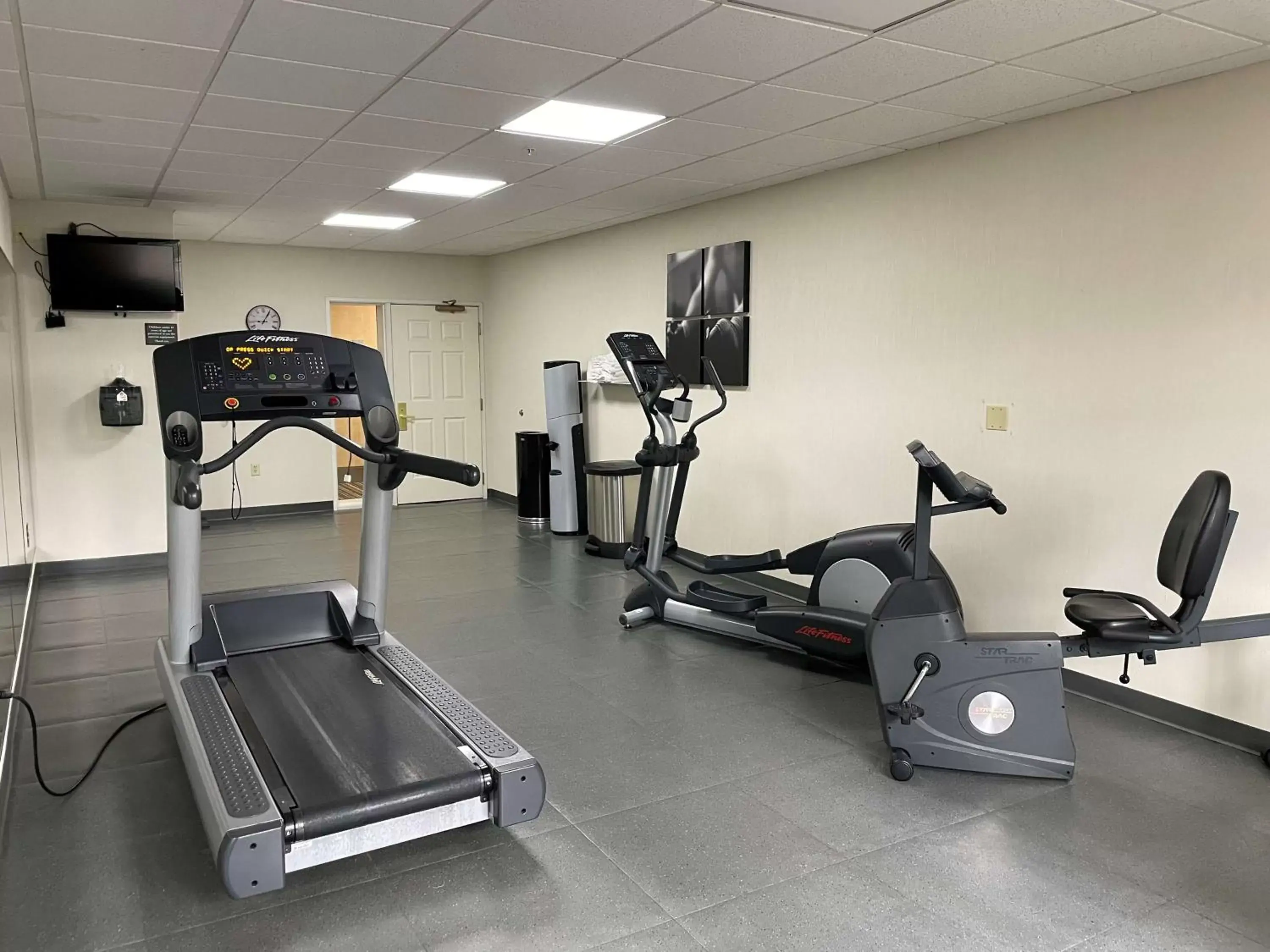 Activities, Fitness Center/Facilities in Country Inn & Suites by Radisson, Lancaster (Amish Country), PA