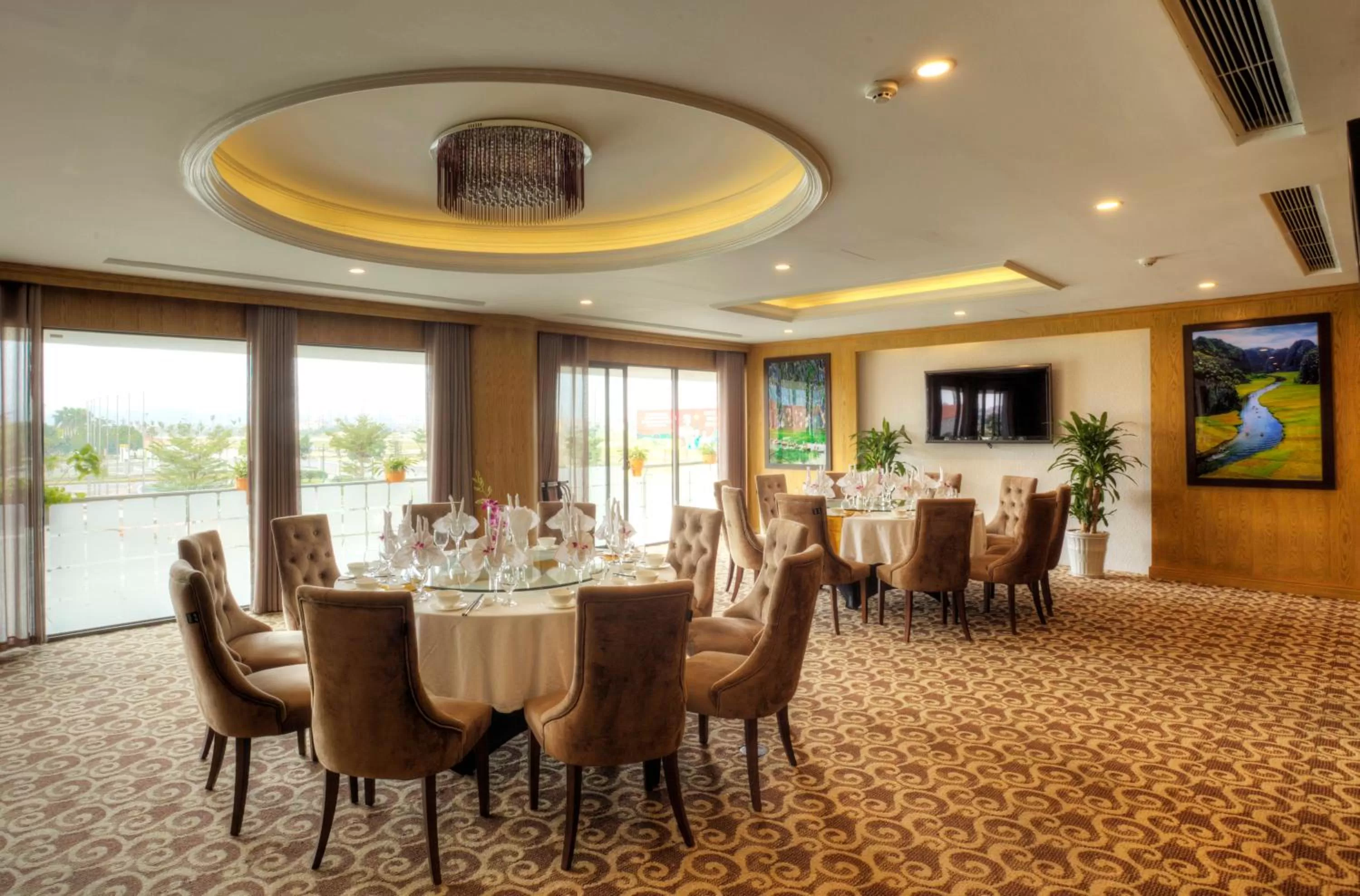 Restaurant/places to eat in The Reed Hotel