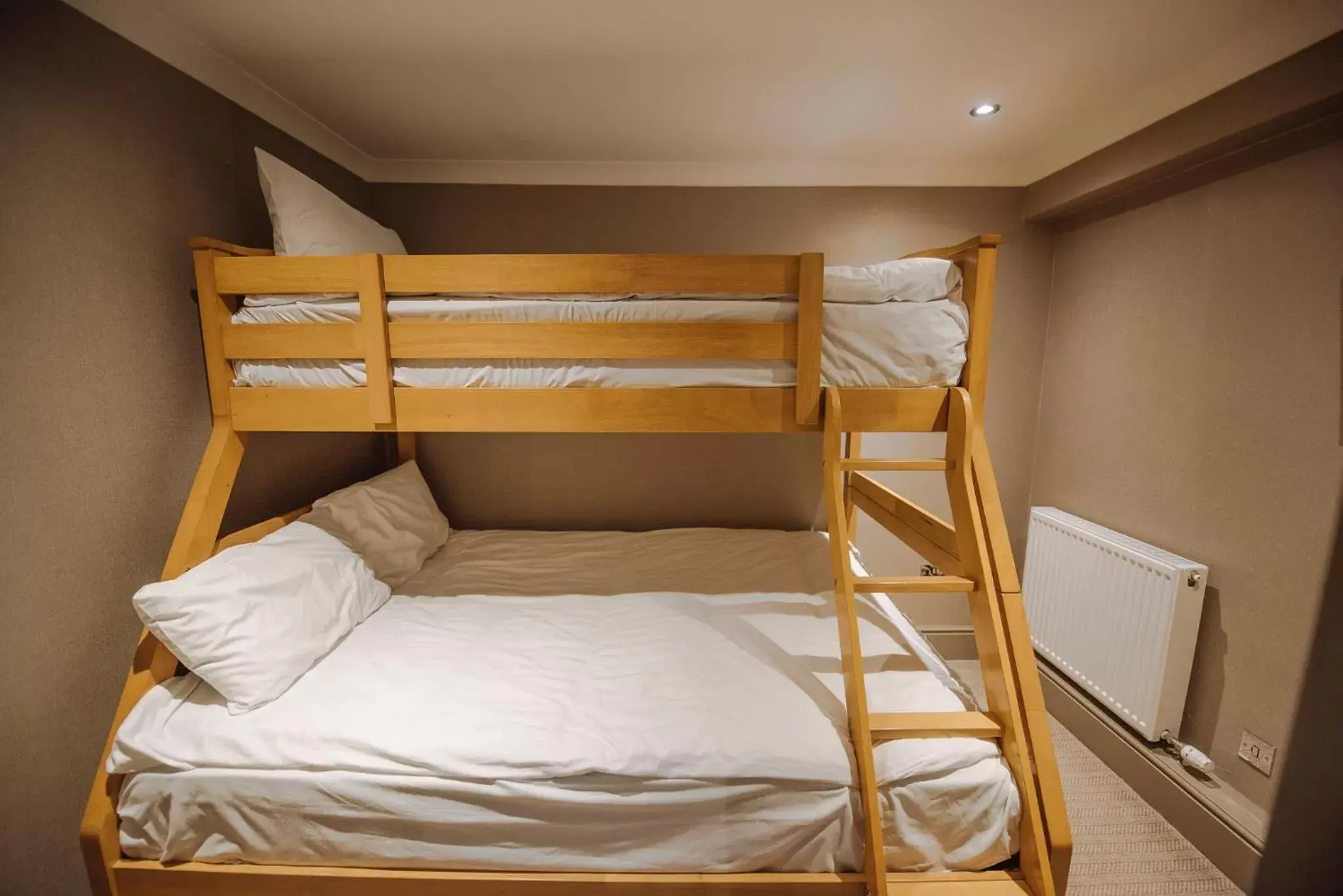 bunk bed in Bowfield Hotel and Spa