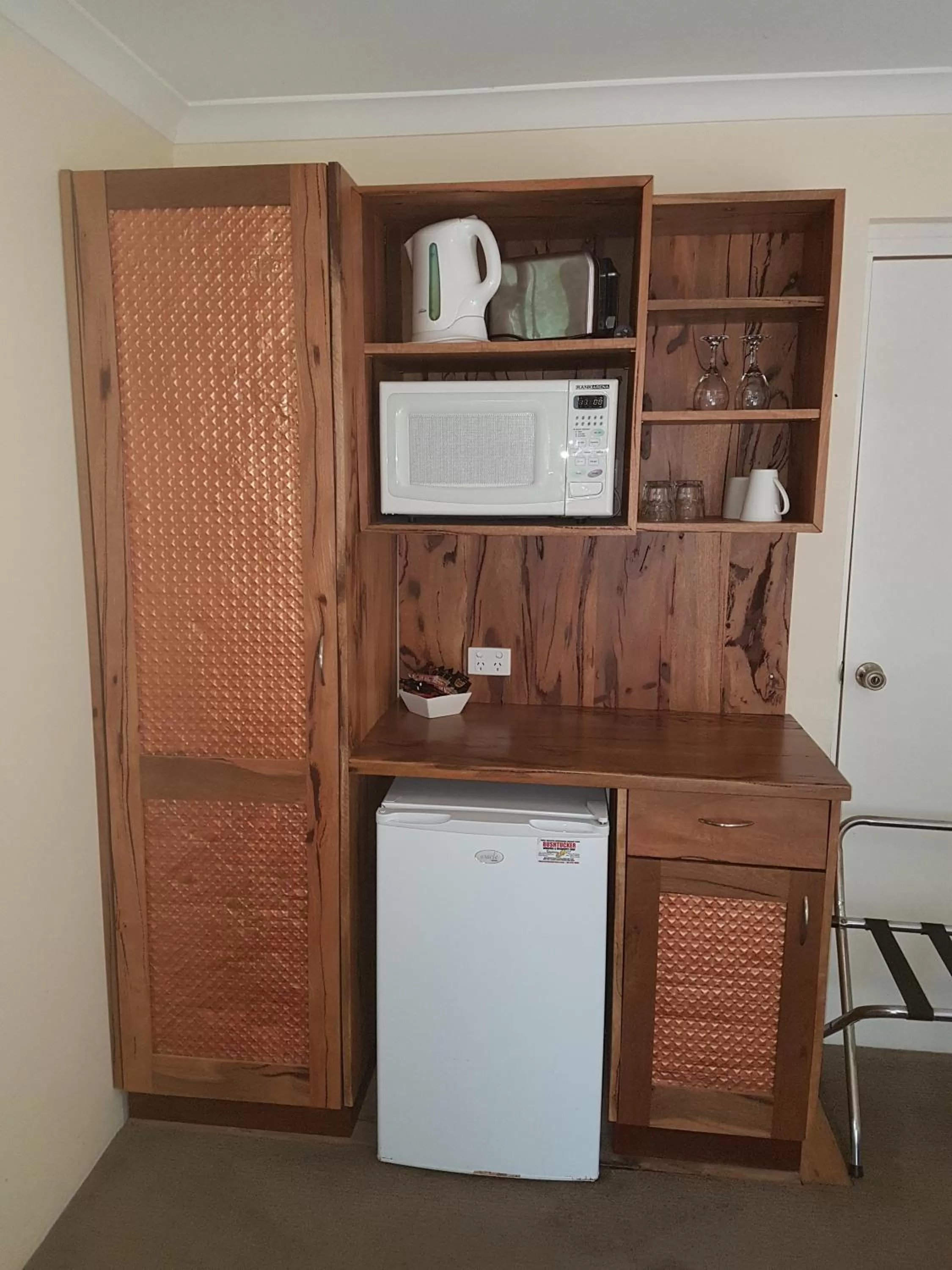 Coffee/tea facilities in Adamsons Riverside Accommodation