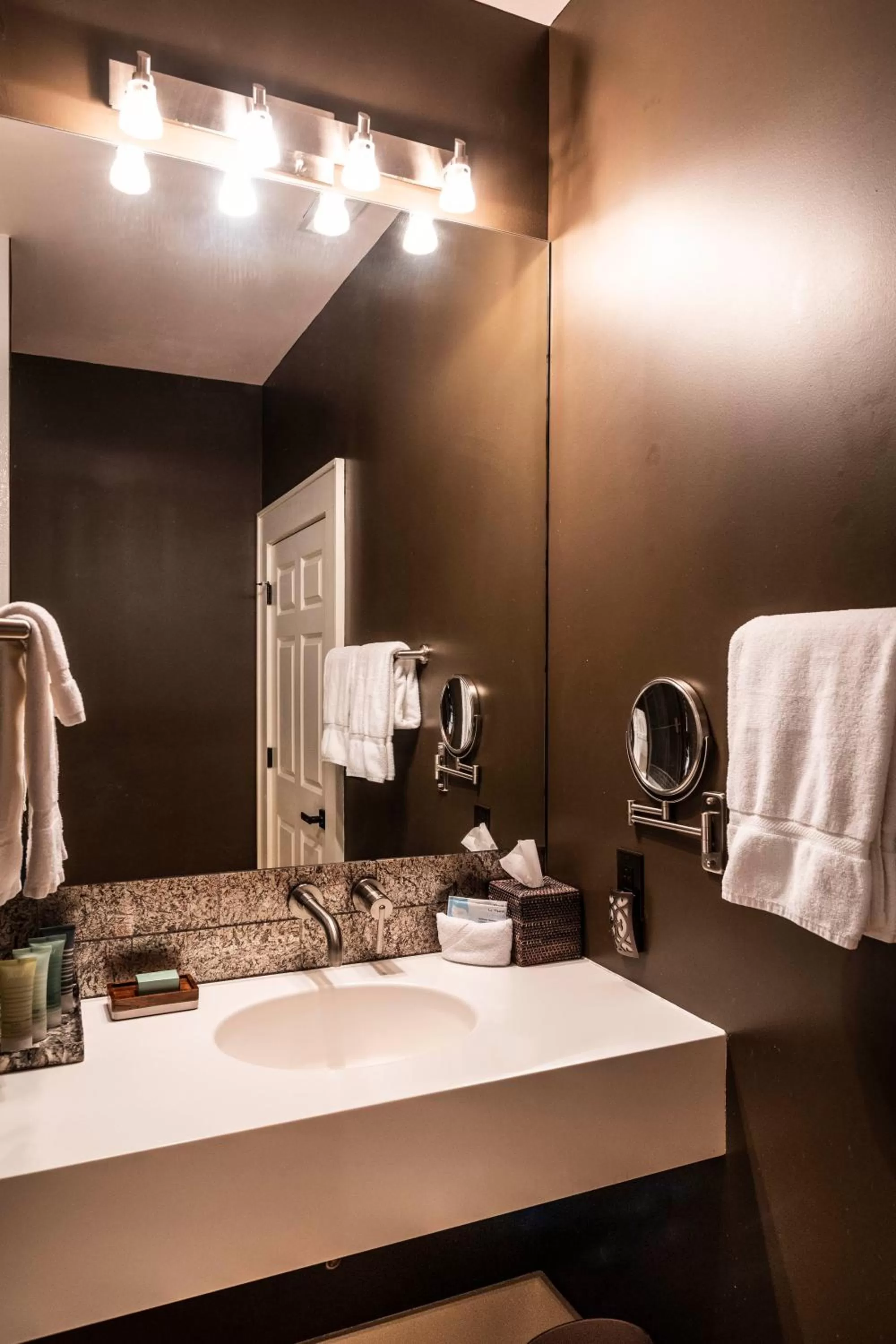 Bathroom in Hotel Broad Ripple