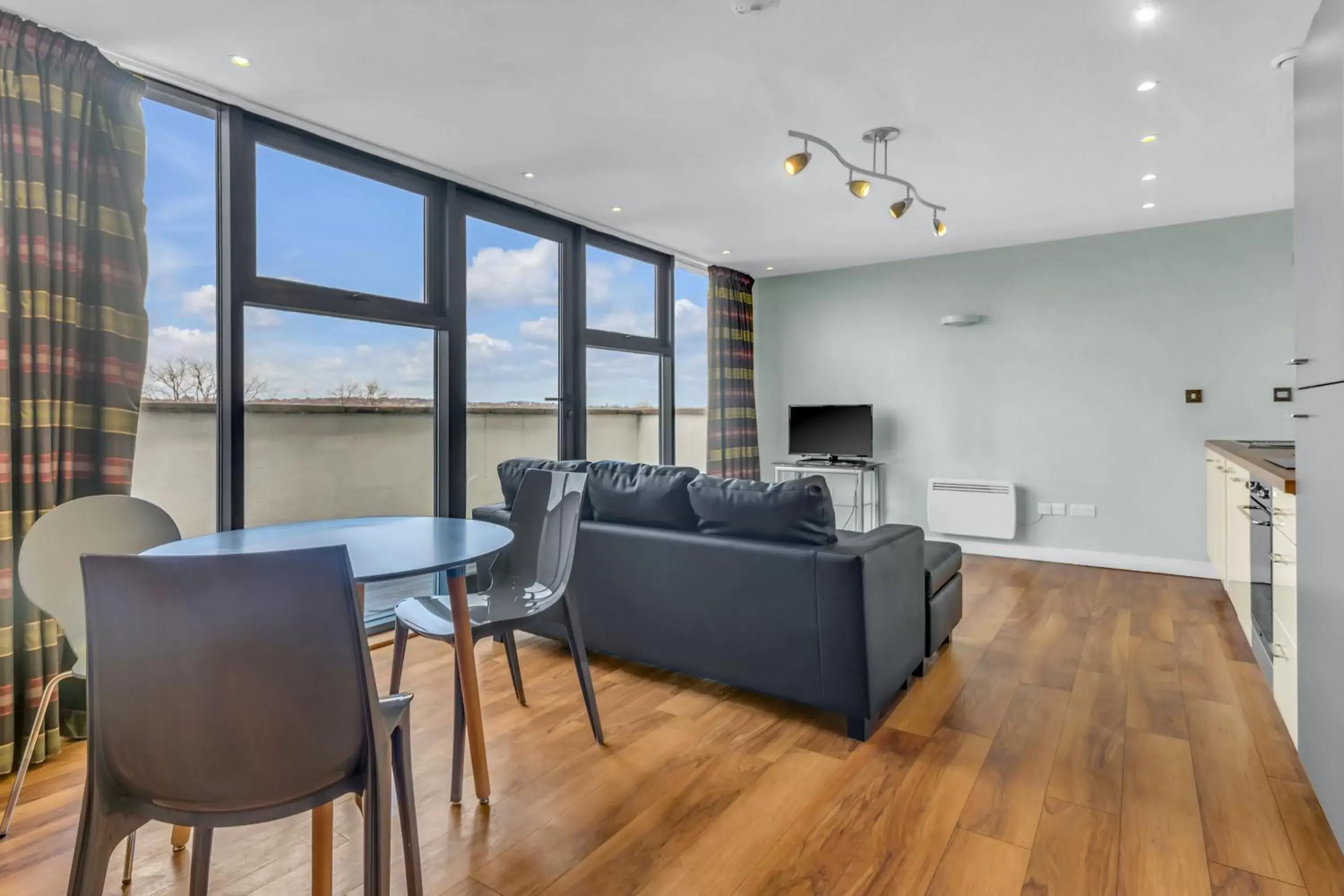 Living room, Seating Area in Roomzzz Leeds Headingley