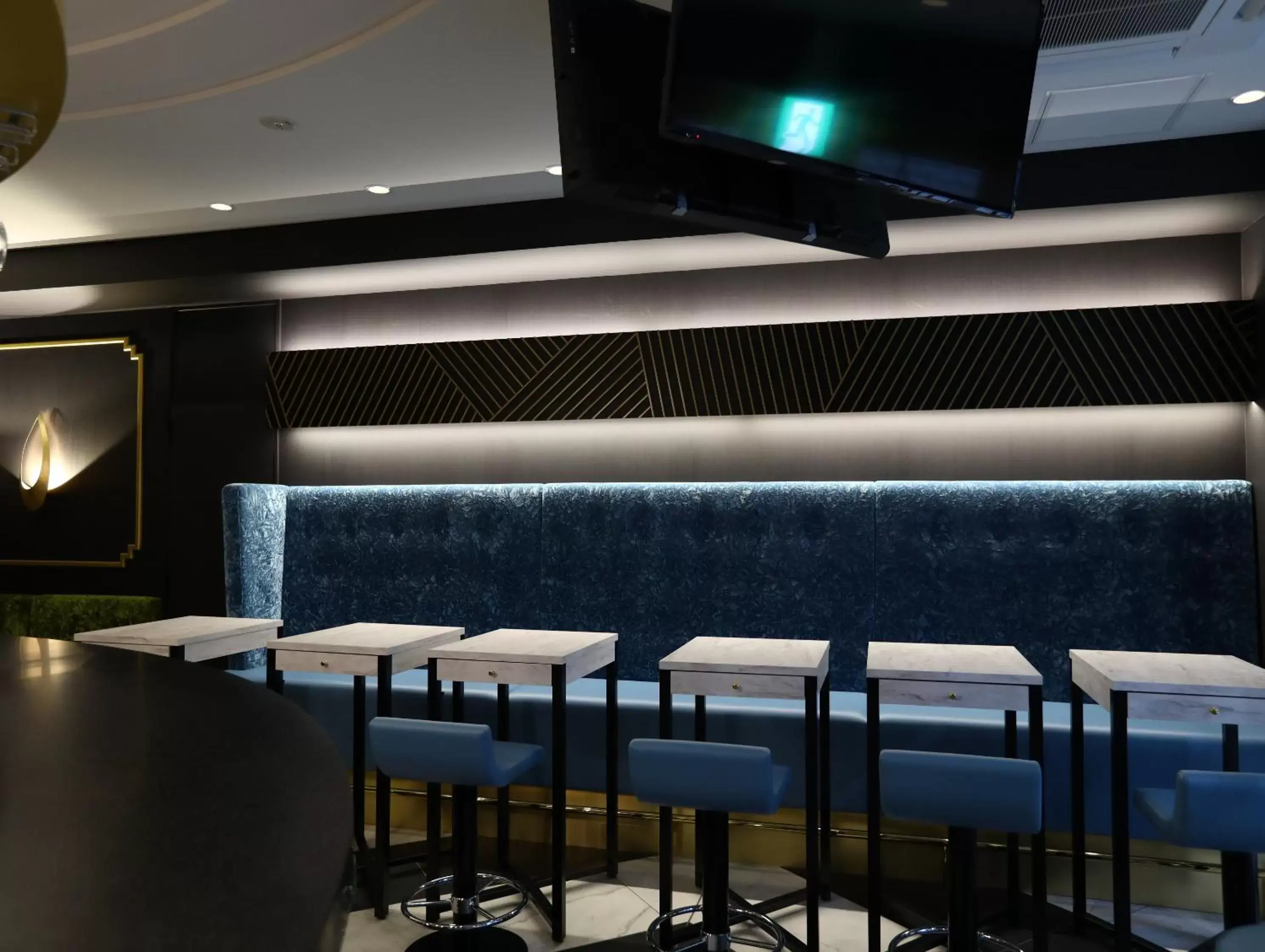 Lounge or bar, Lounge/Bar in Hotel Wing International Select Osaka Umeda