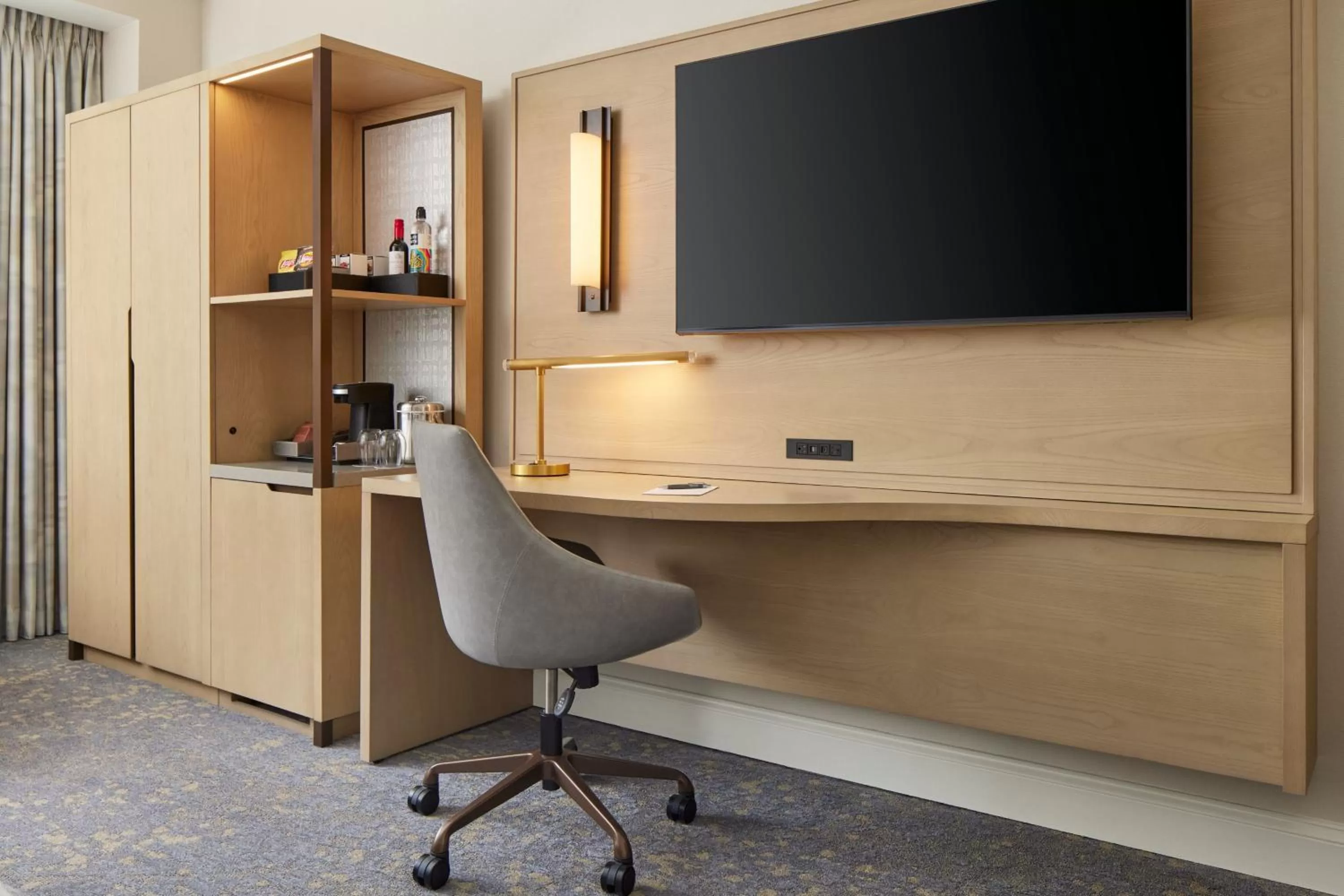 Photo of the whole room in Westin Georgetown, Washington D.C.