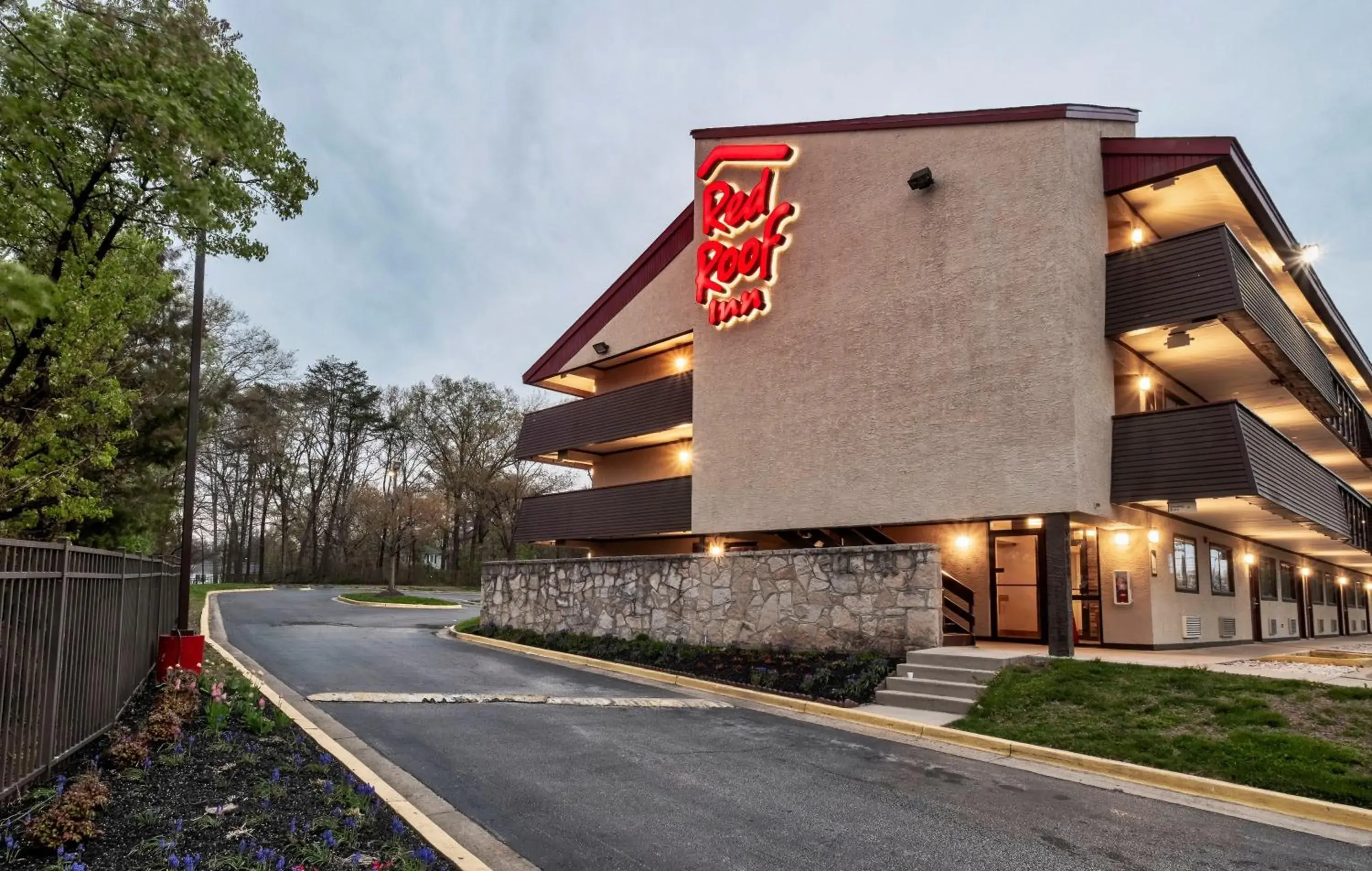 Property Building in Red Roof Inn Washington DC-Lanham