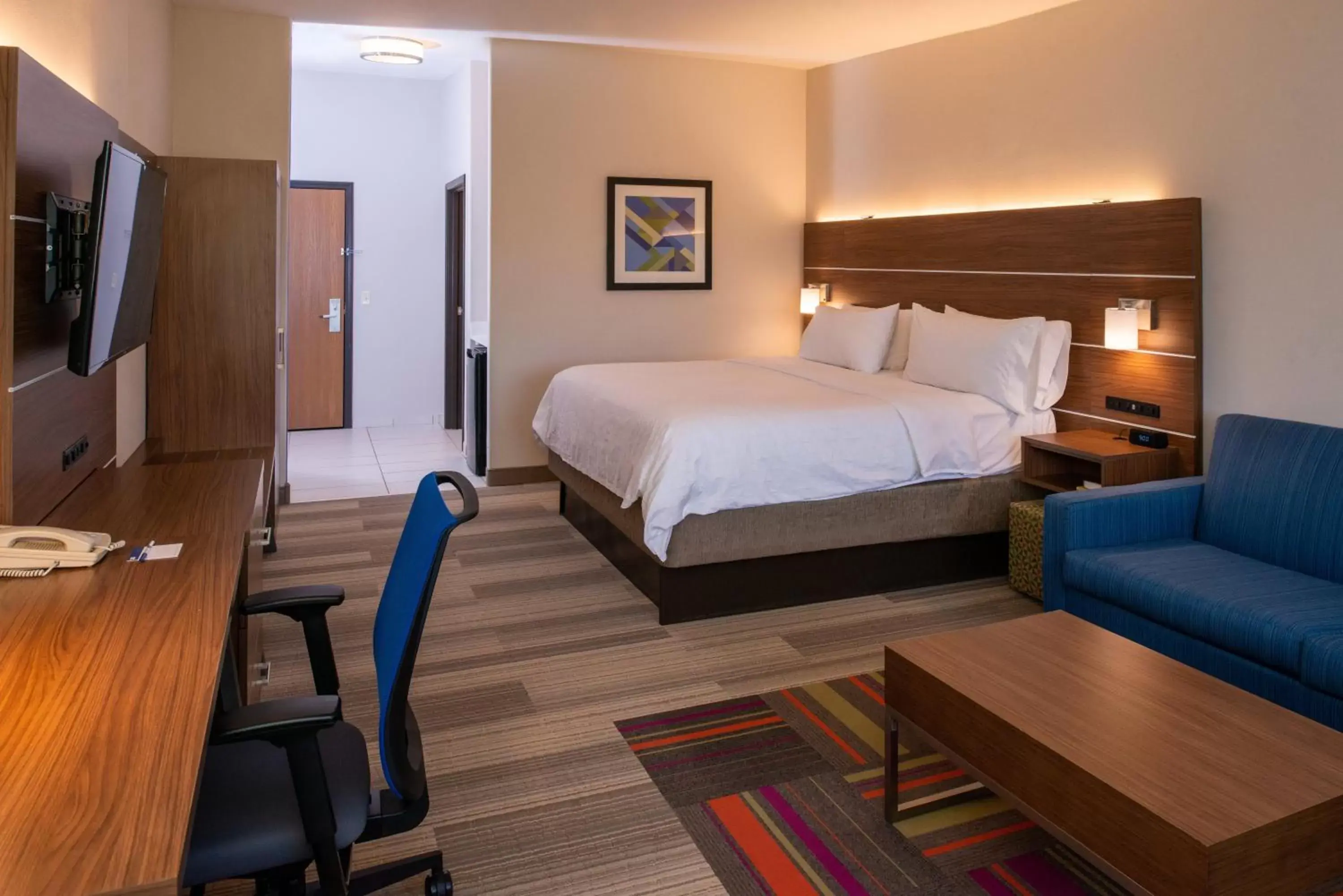 Photo of the whole room, Bed in Holiday Inn Express Hotel & Suites Gunnison, an IHG Hotel