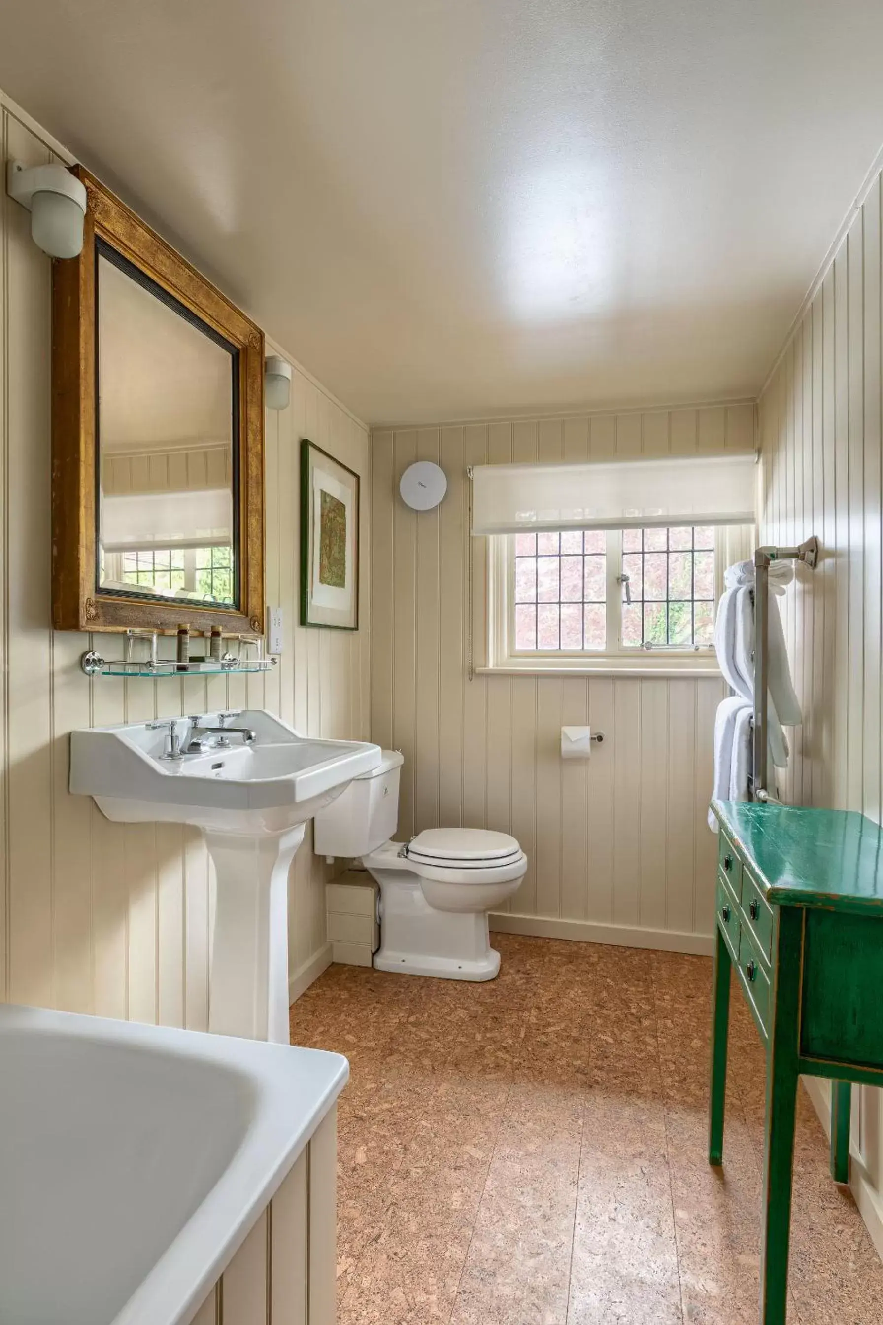 Toilet, Bathroom in The Falstaff in Canterbury