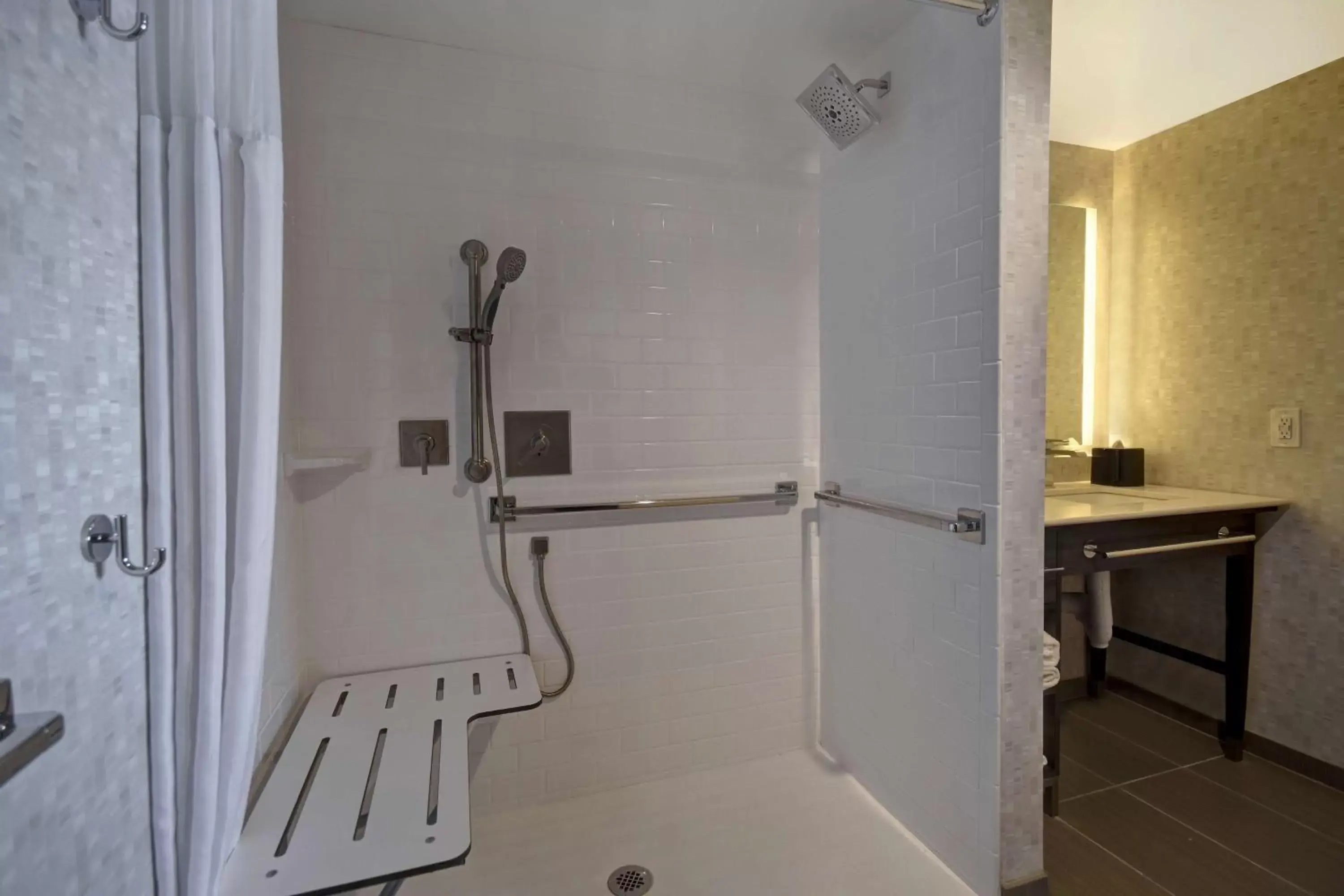 Bathroom in Homewood Suites by Hilton Philadelphia-City Avenue