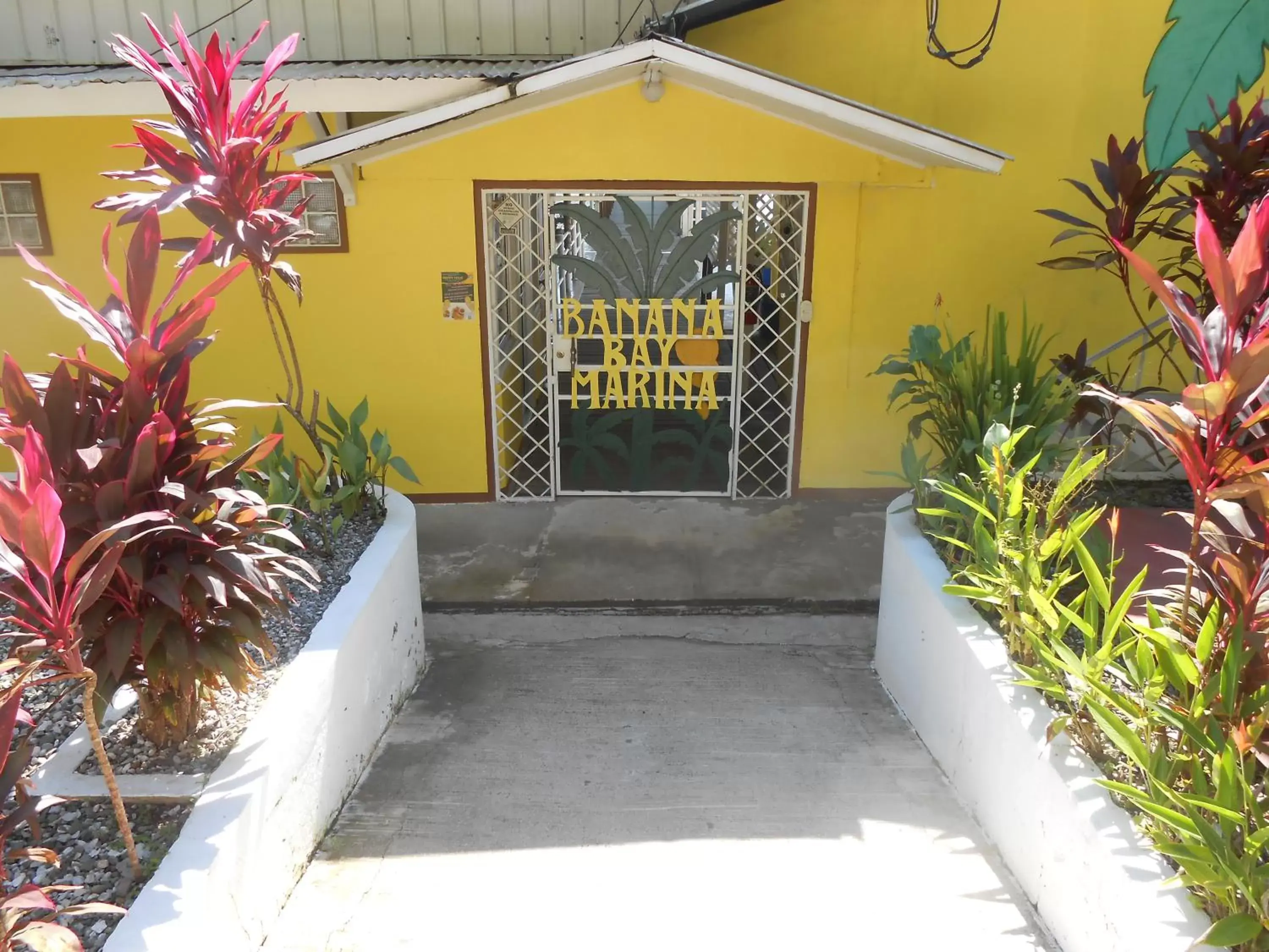 Facade/entrance in Banana Bay Marina